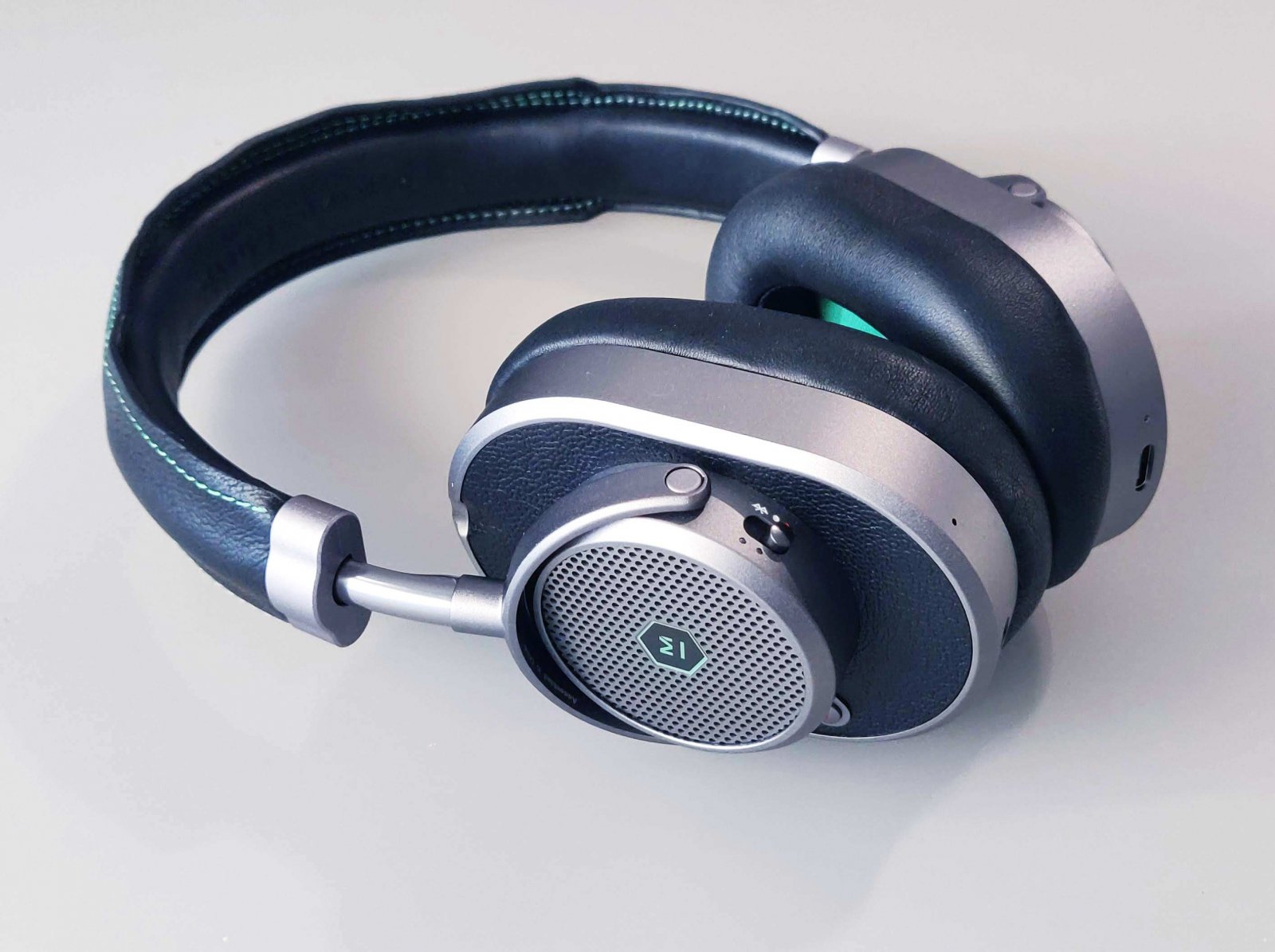 Master & Dynamic MW65 Wireless Headphone