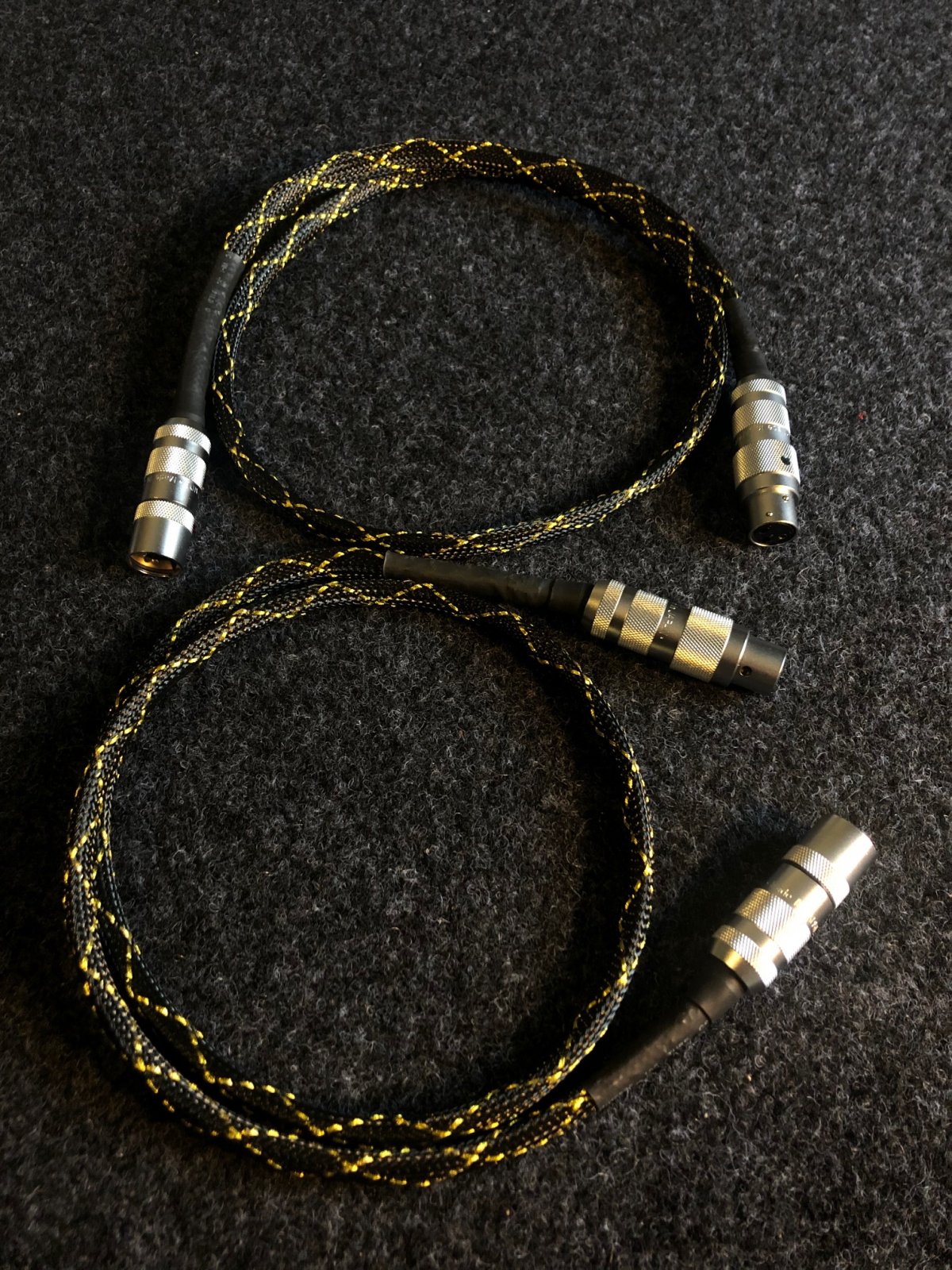 SOLD: Audio Synergy pure silver balanced interconnects. 1 metre - Hi-Fi ...