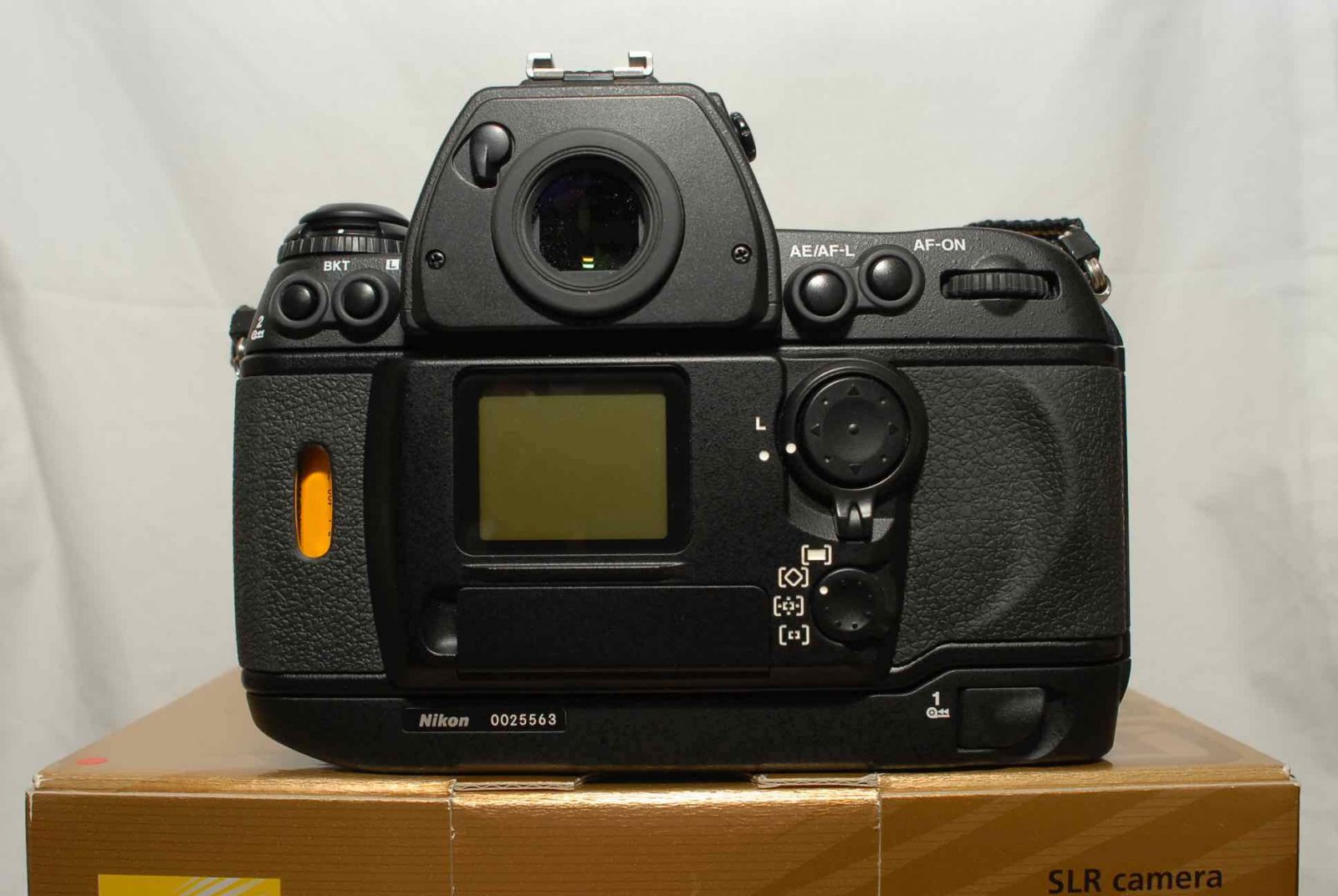FS: Nikon F6 Film Camera - MB-40 Grip + Accessories - Classifieds