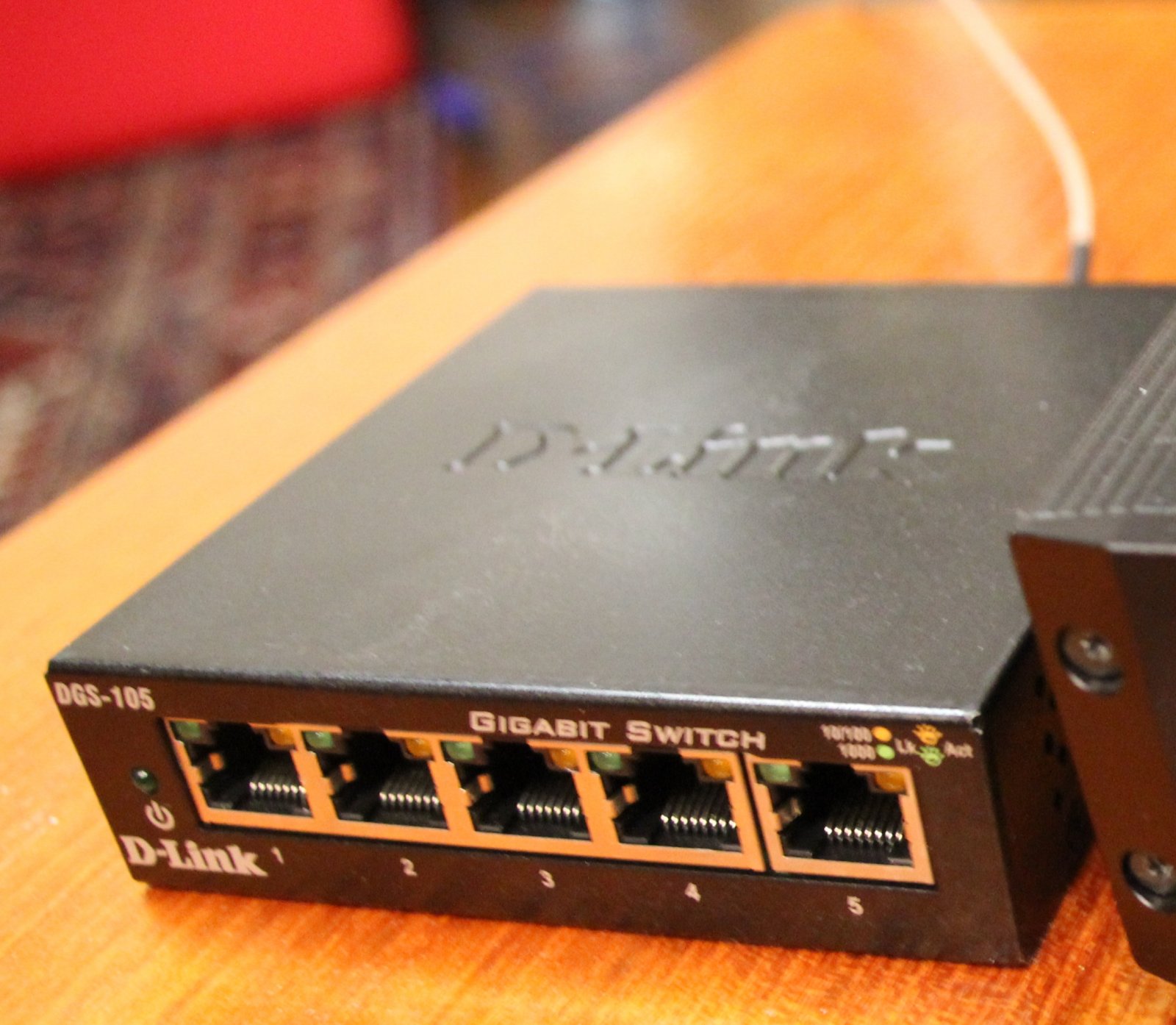 SOLD: FS: SOTM/Dlink router modified by SOTM for external clock input ...
