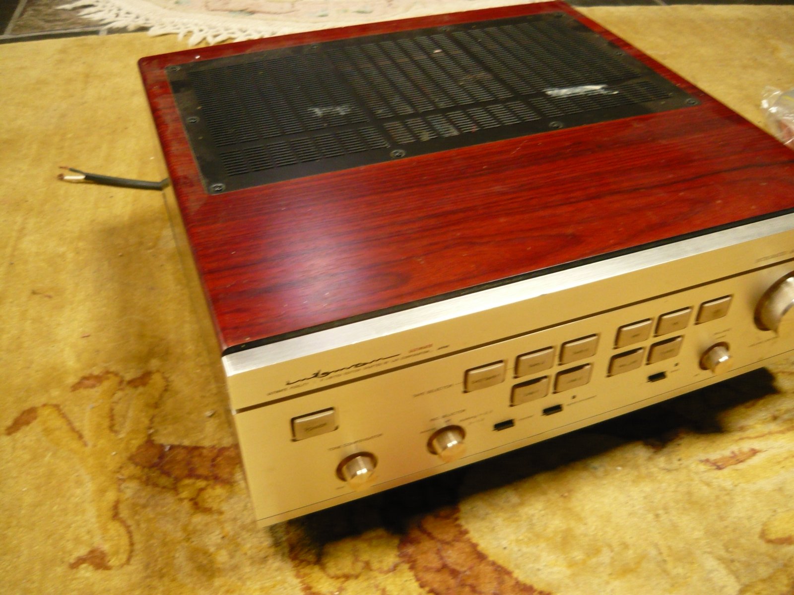 FSLuxman L-570 Class A Integrated Amp - Stereo, Home Cinema