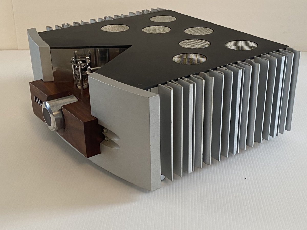 SOLD: Pathos Logos Stereo Integrated Amplifier MK1 - Stereo, Home ...