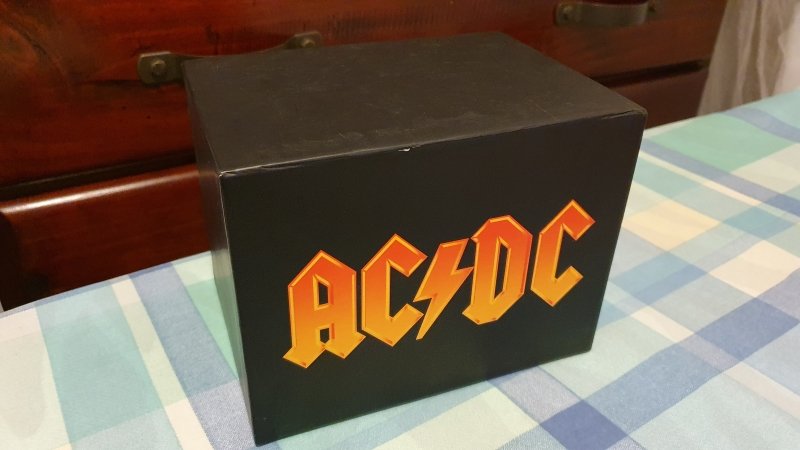SOLD: FS: AC DC CD Collection box - Vinyl, CD, and Blu-ray - StereoNET