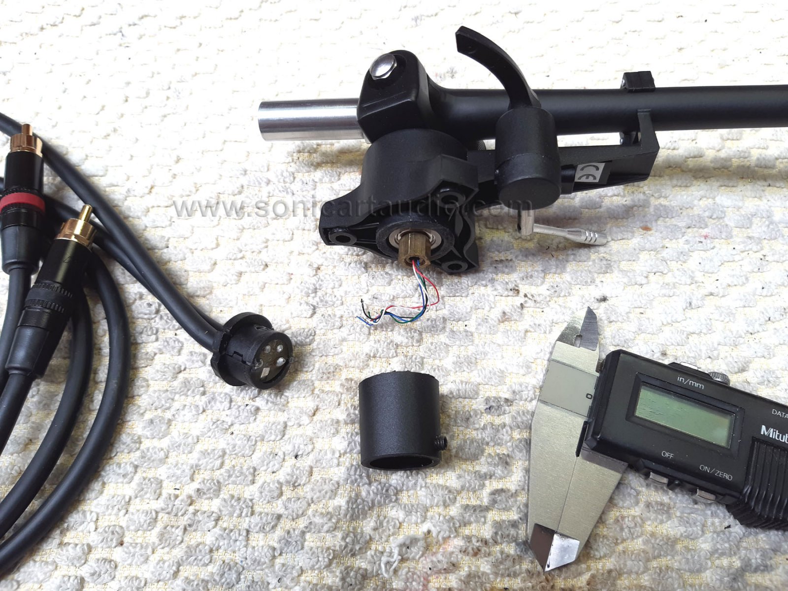 How to get 23mm hole mounting and variable VTA from the Rega RB220/330 ...