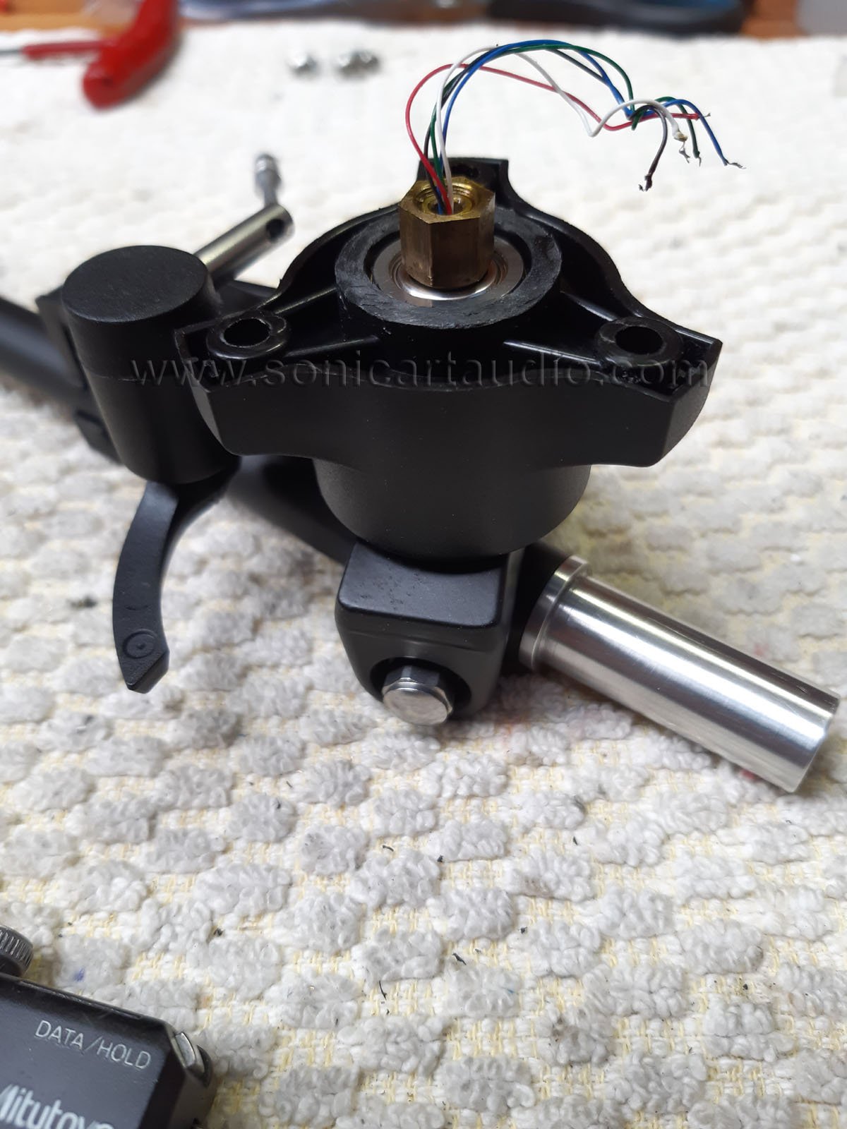 How to get 23mm hole mounting and variable VTA from the Rega RB220/330 ...