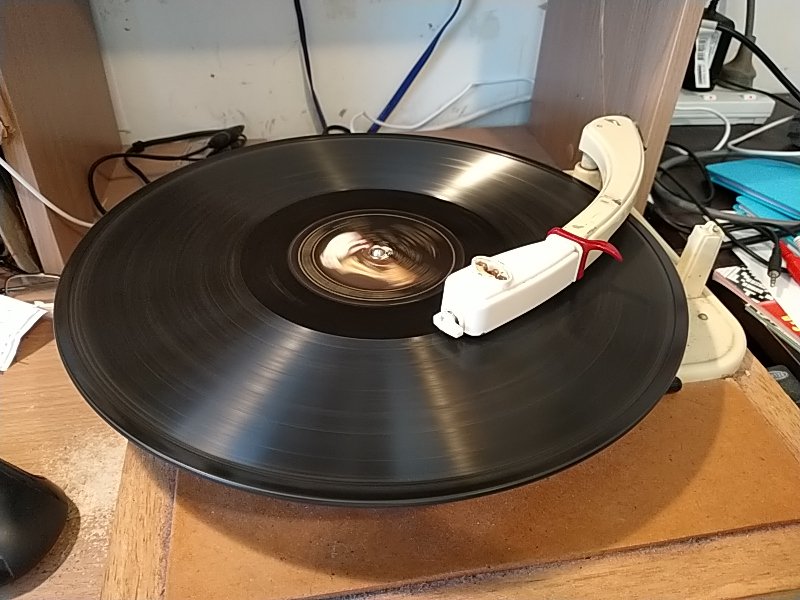 single sided shellac recording from 1909 ﻿ Turntables, Record Players