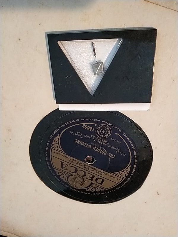 Tracking stylus wear with a microscope ﻿ Turntables, Record Players & Vinyl