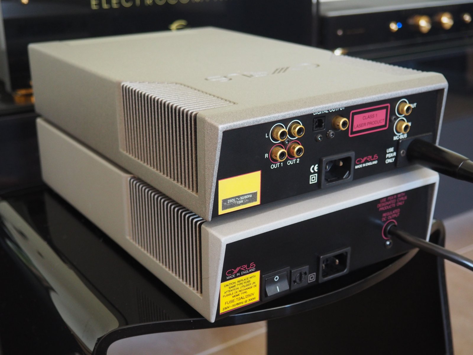 Cyrus FS: Cyrus CD8x CD Player with PSX-R Power Supply - Stereo