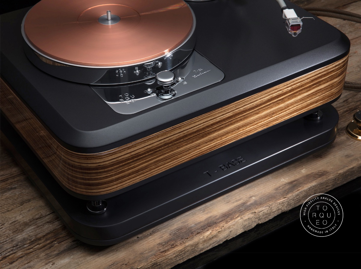 TORQUEO T-34 Exclusive Zebrano Turntable @ Audio Basic