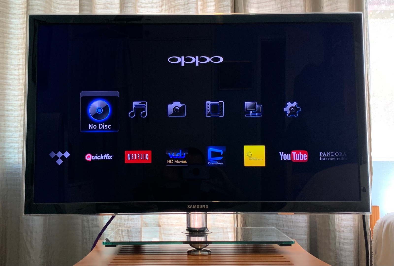 FS: Samsung 40inch LCD television - Stereo, Home Cinema, Headphones ...