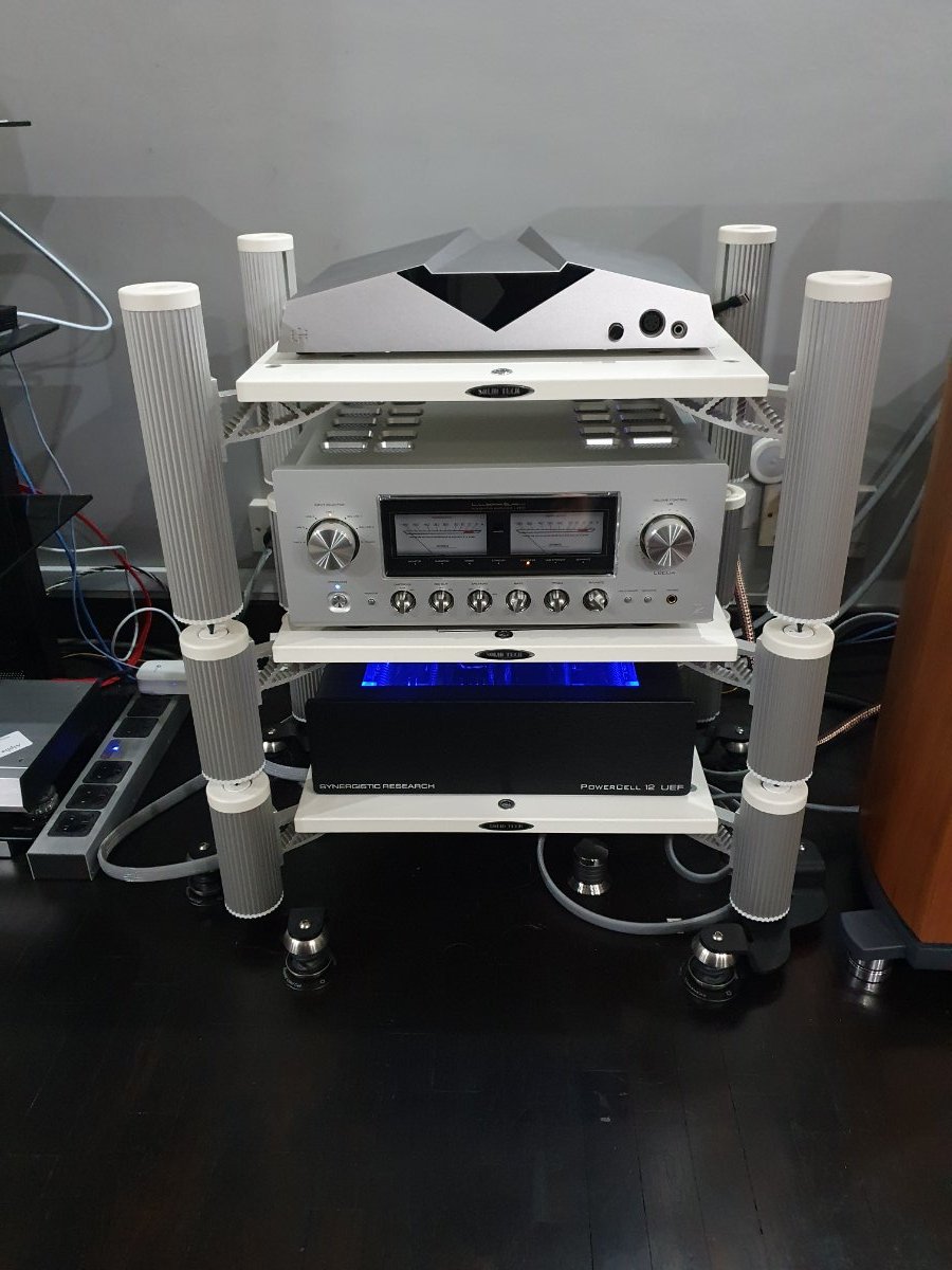 Price Reduced: 3 Tier Solid Tech Hybrid Rack - Hi-Fi and Cinema Cables ...