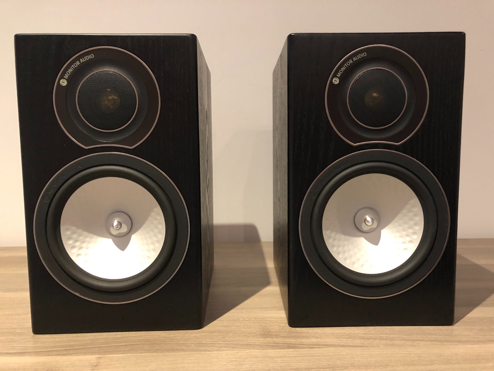FS Monitor Audio "Silver" RX1 Bookshelf Speakers (Black Oak) ﻿ Stereo