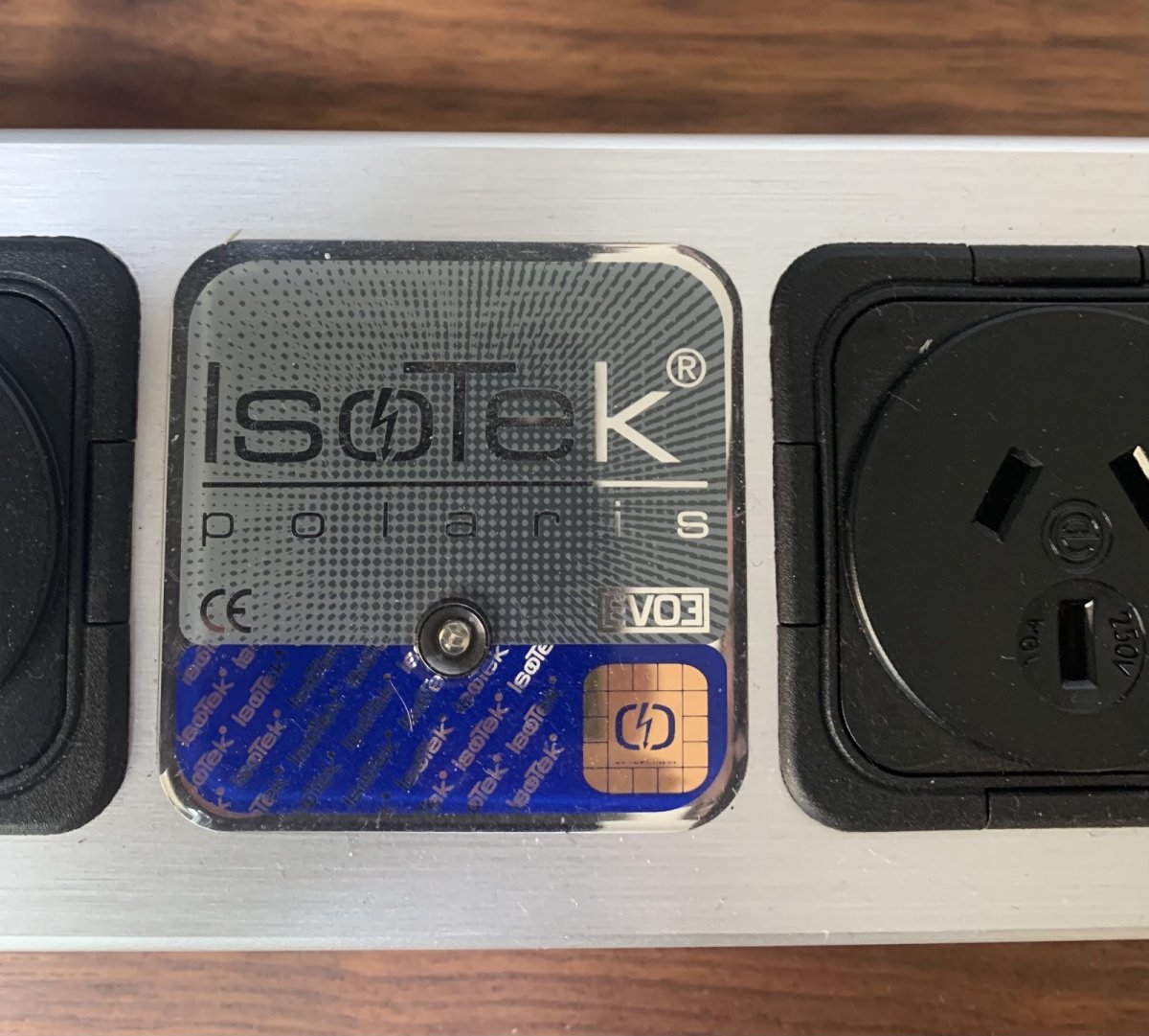 FS IsoTek EVO3 Polaris 6way Conditioning Powerboard ﻿ HiFi and