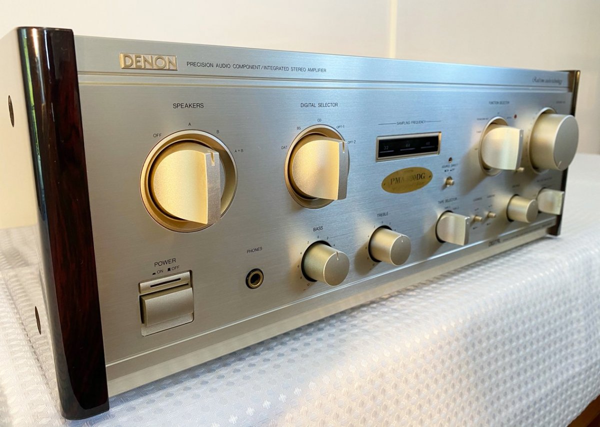 Denon PMA-890DG “Special Limited Edition” Integrated Amplifier