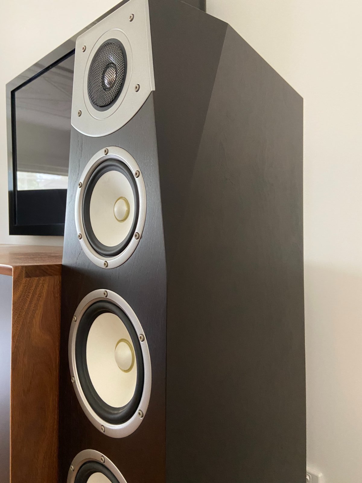 FS: Yamaha Soavo-1 Dark Brown Speaker Pair - Stereo, Home Cinema