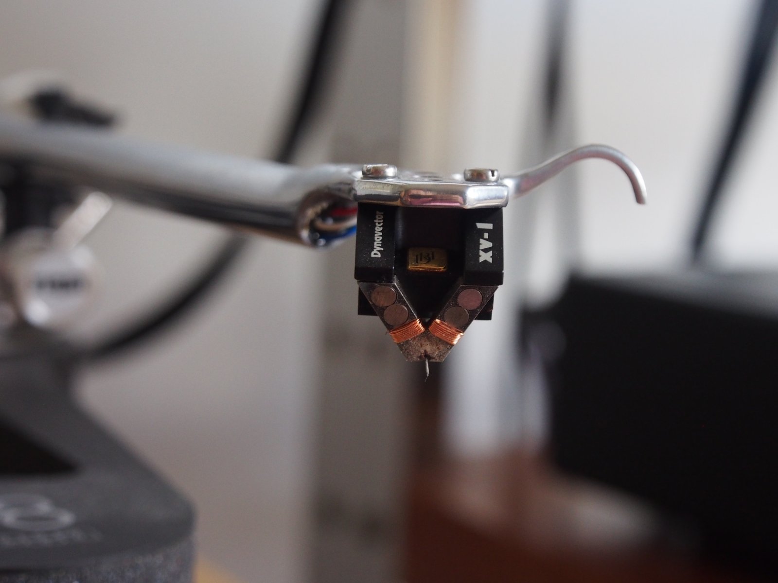 Another bent cantilever ﻿ Turntables, Record Players & Vinyl