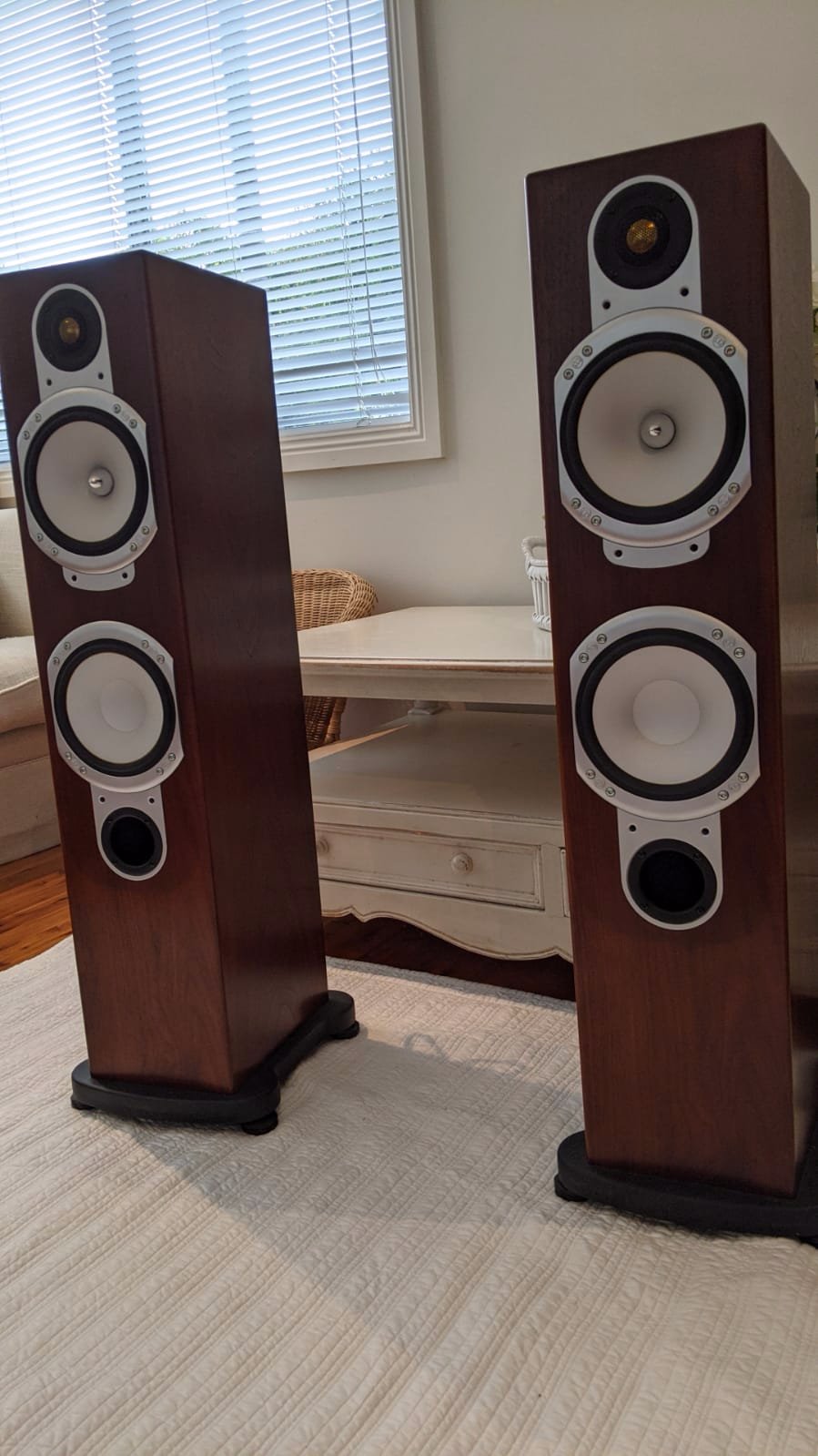 SOLD: Monitor Audio Silver RS6 Floorstanding speakers |﻿ Stereo, Home ...