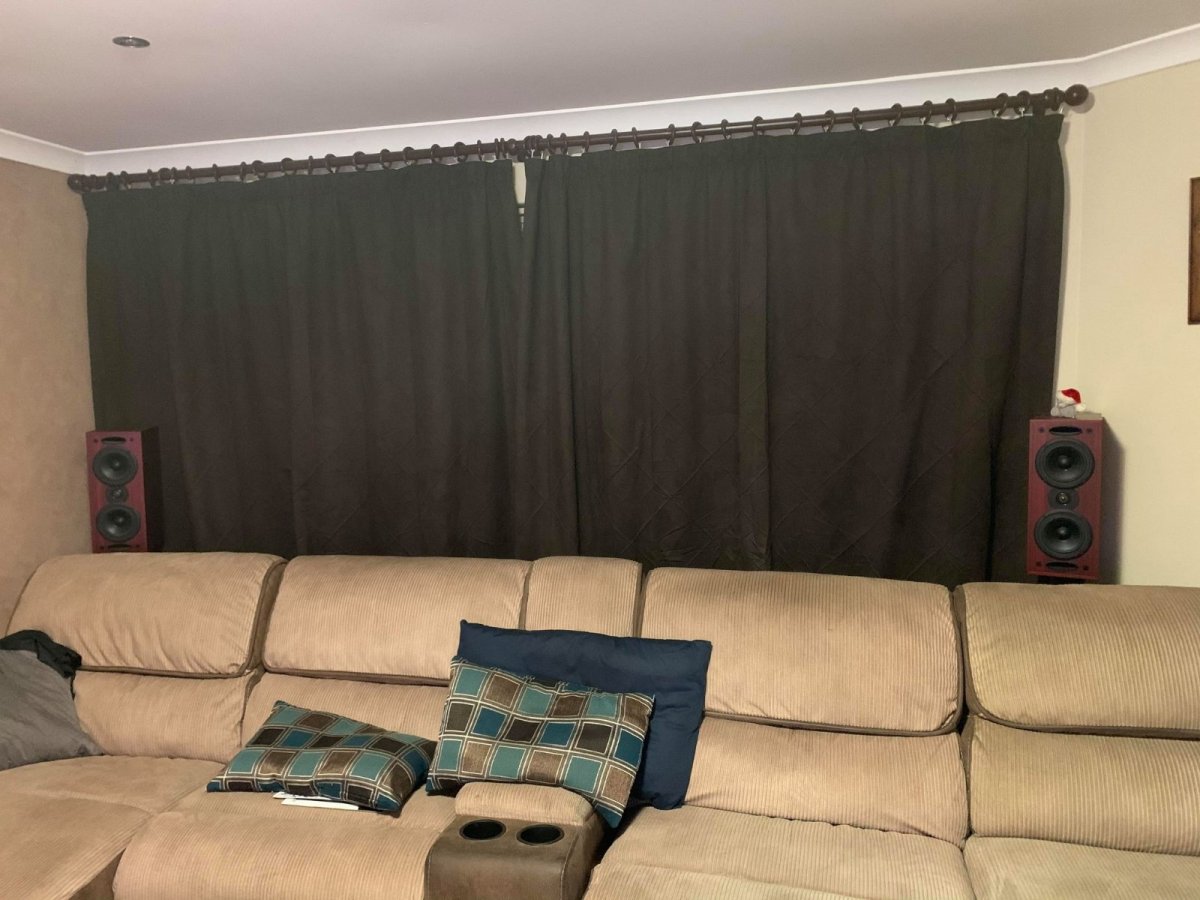 rear speaker hissing ﻿ Home Cinema General Discussion