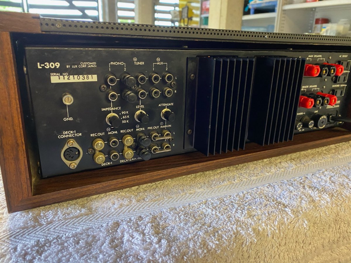 Luxman L-309 Vintage Integrated Amplifier - Stereo, Home Cinema