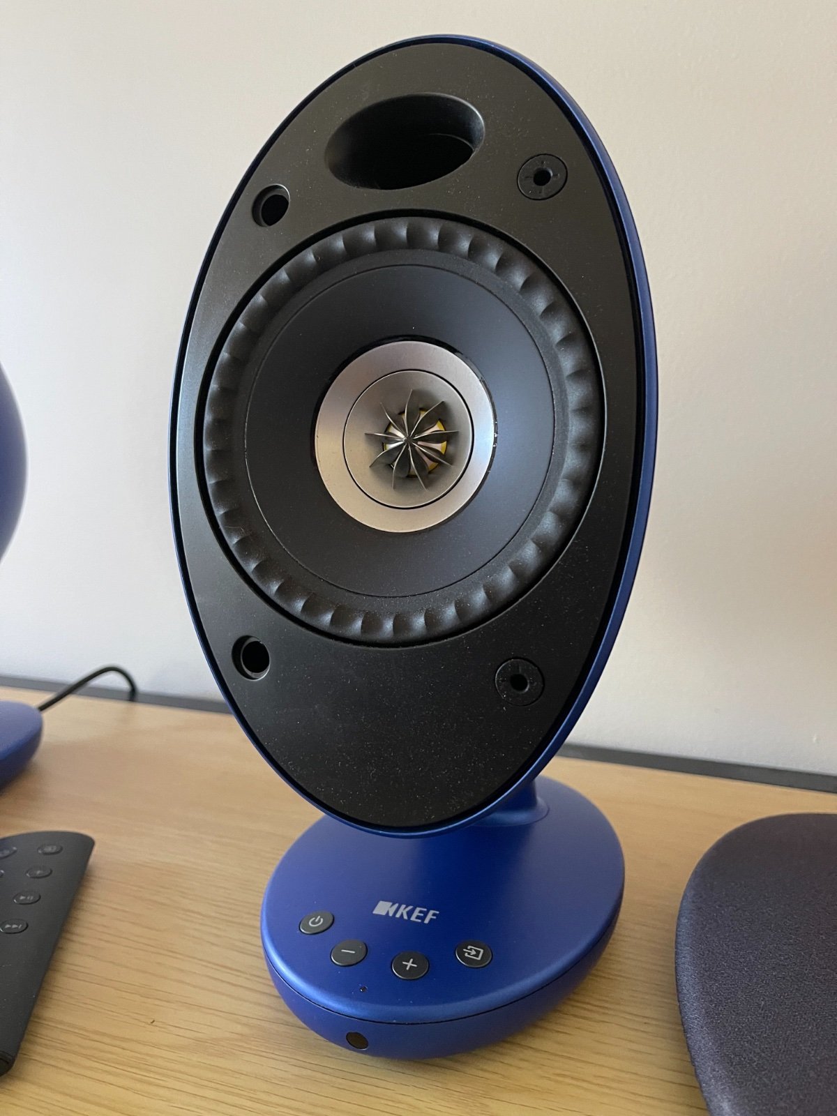 Kef EGG speakers QLD ﻿ Stereo, Home Cinema, Headphones Components