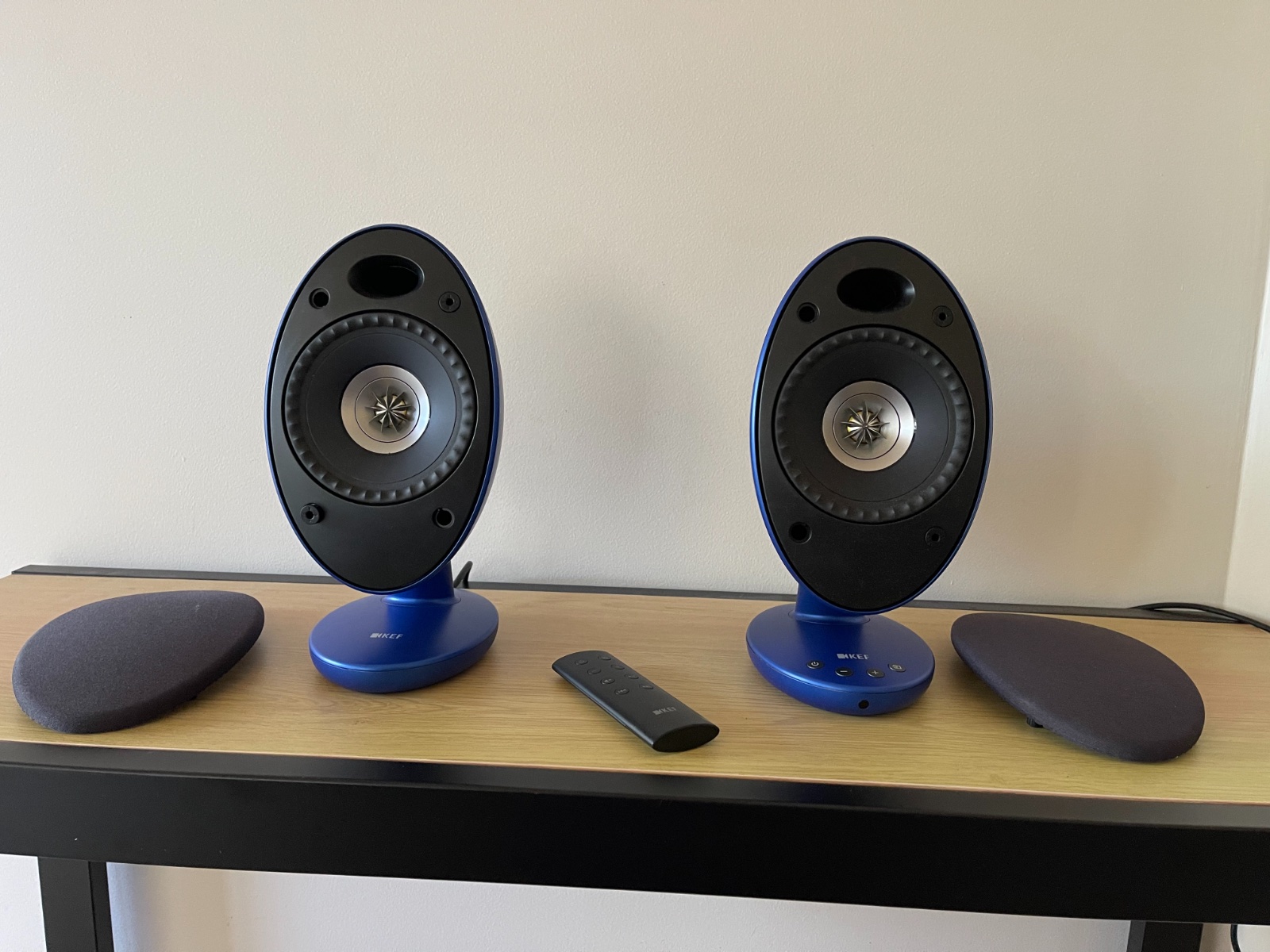Kef EGG speakers QLD ﻿ Stereo, Home Cinema, Headphones Components