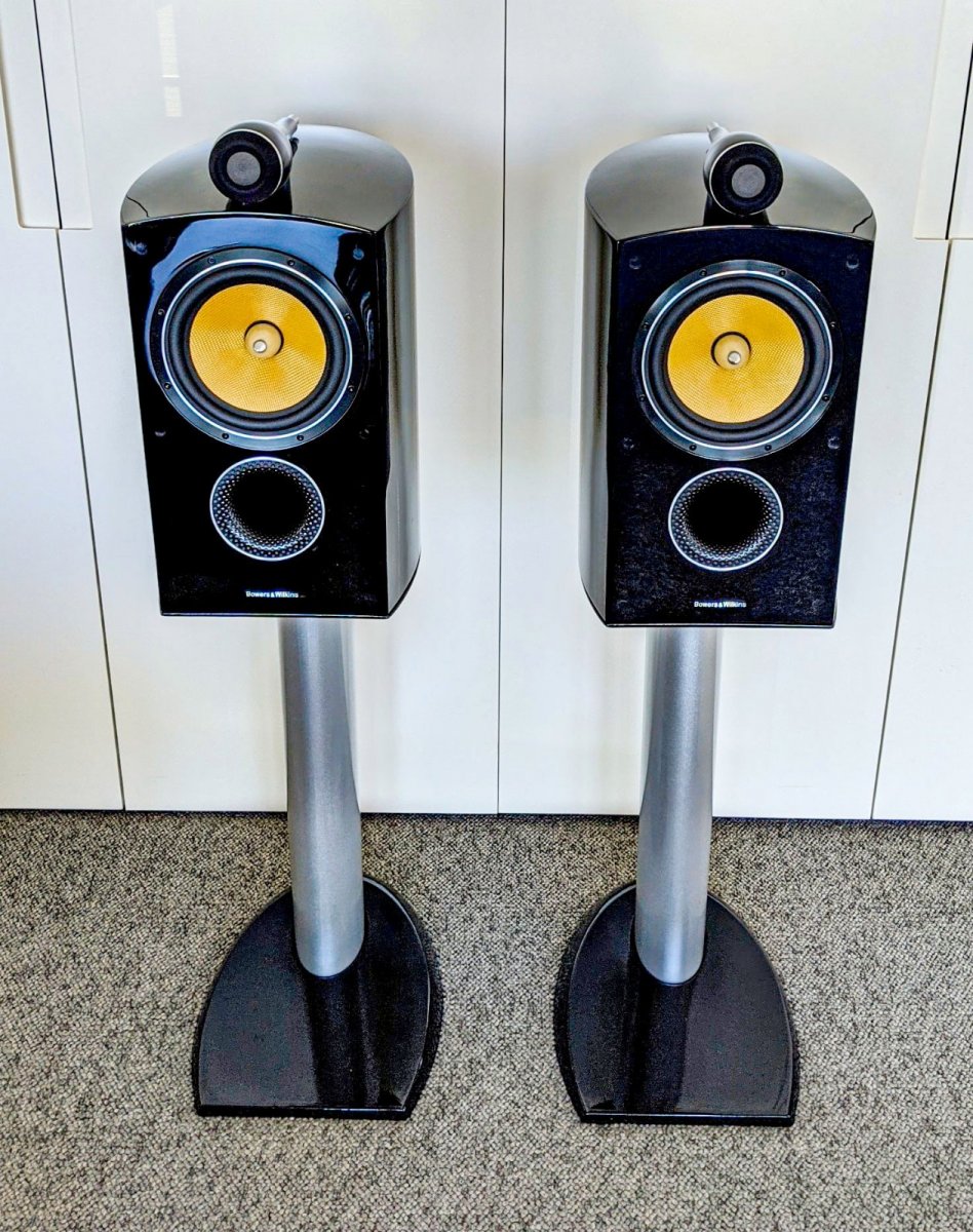 SOLD: B&W 805 Diamond Speakers - Piano Black (with B&W stands