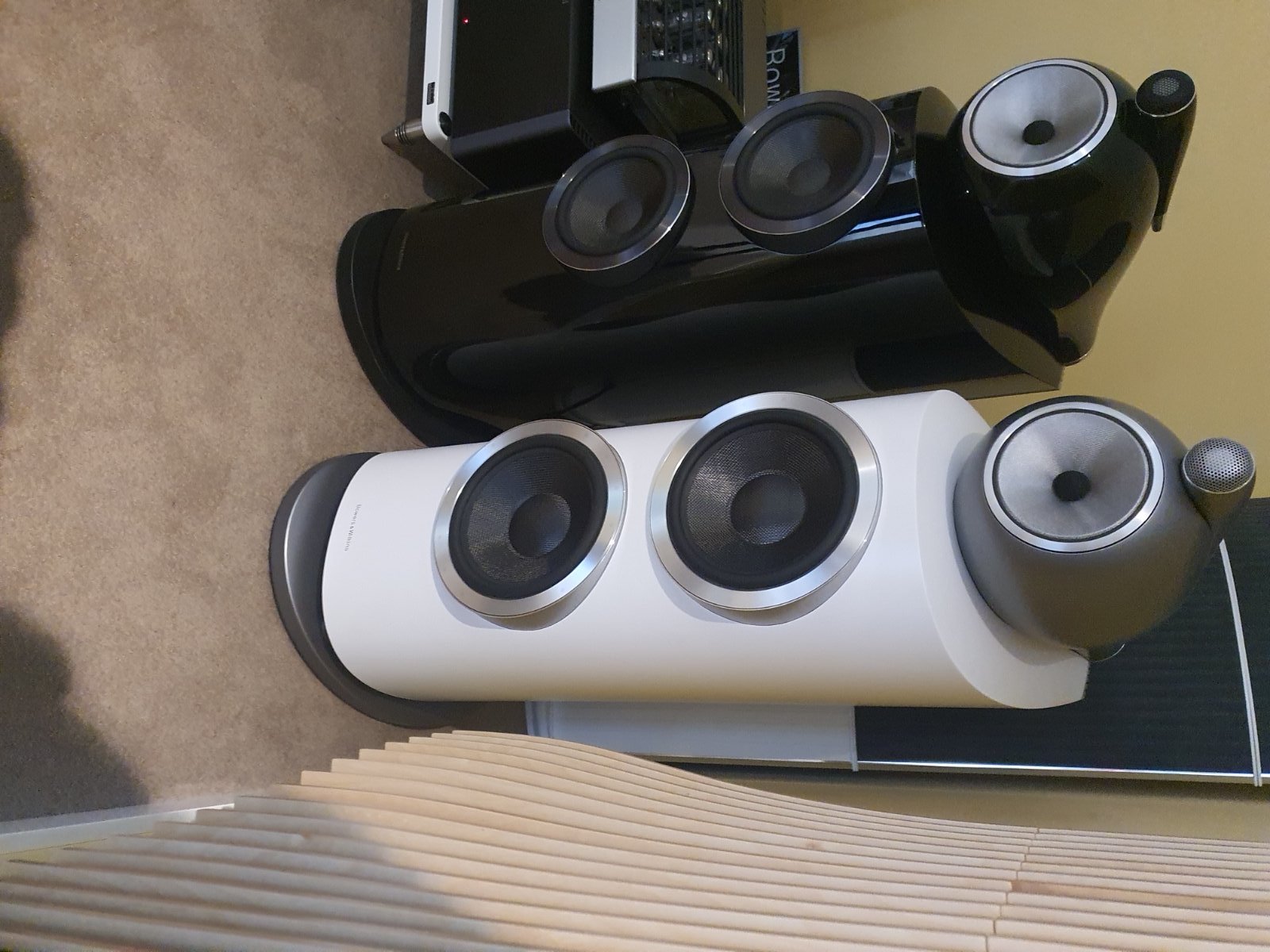 Bowers and Wilkins 800D3 WHITE ﻿ Commercial Classifieds