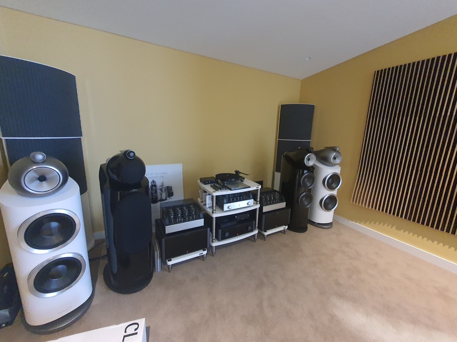Bowers and Wilkins 800D3 WHITE Commercial Classifieds International