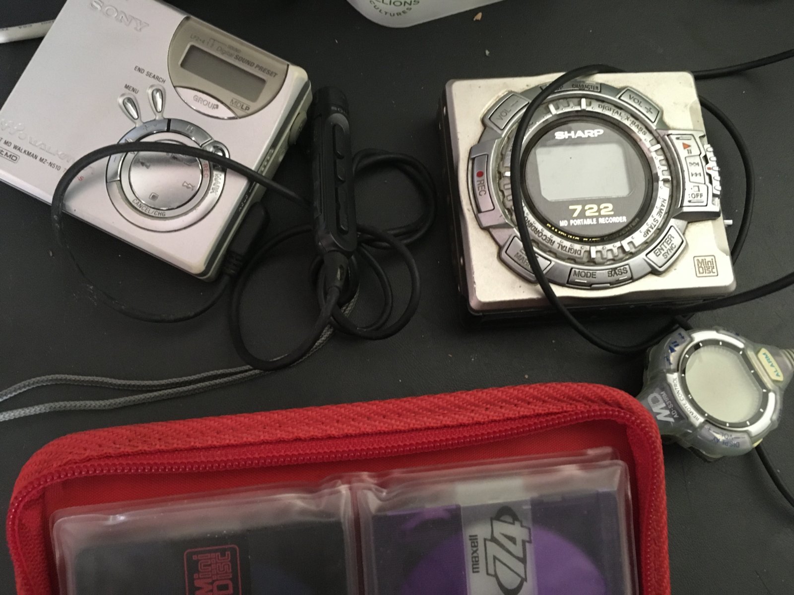 FS: 10 minidiscs, Sony MZ-n510 & Sharp MD-MS722-S - Stereo