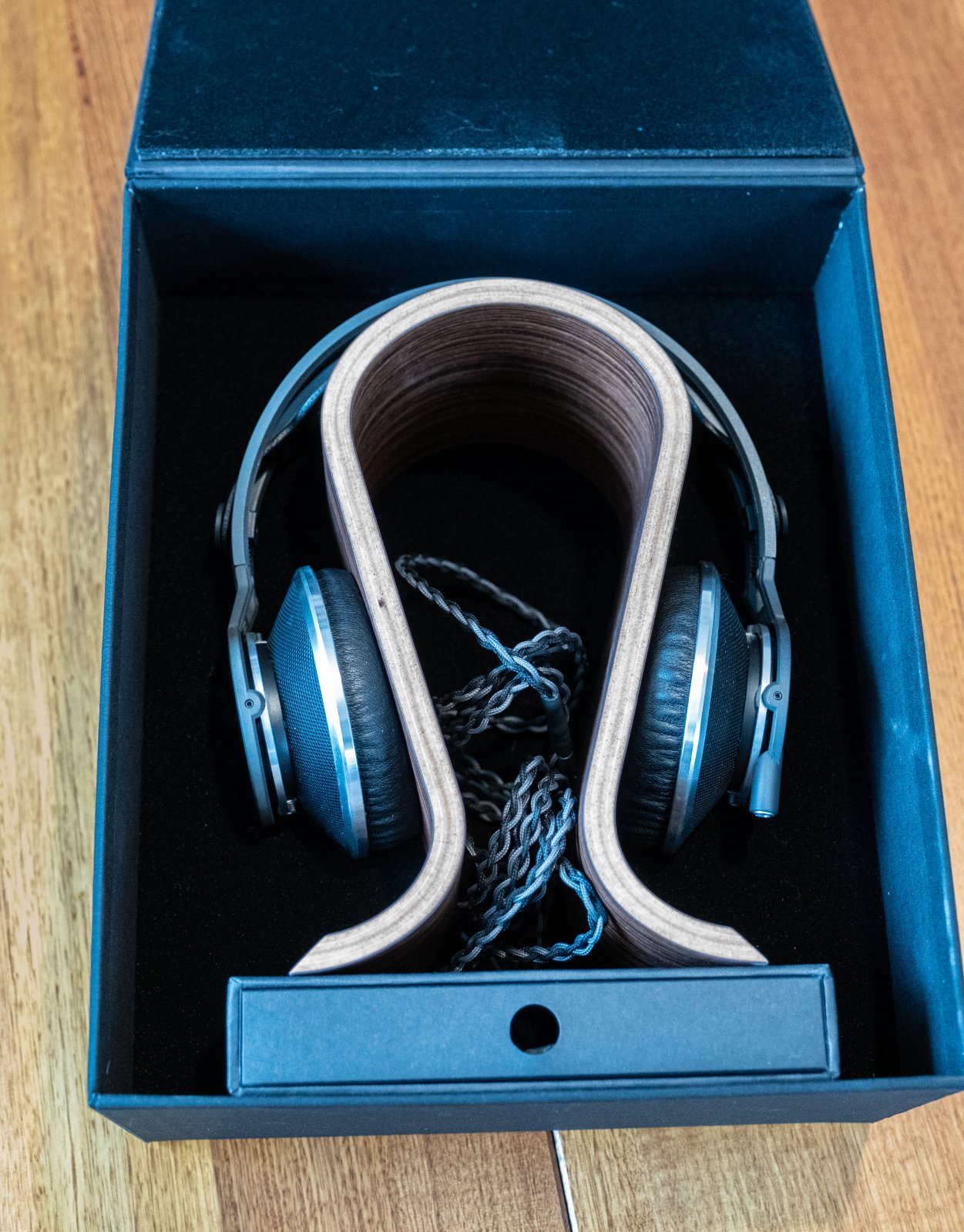 FS: AKG K812 Superior Reference headphones (made in Vienna