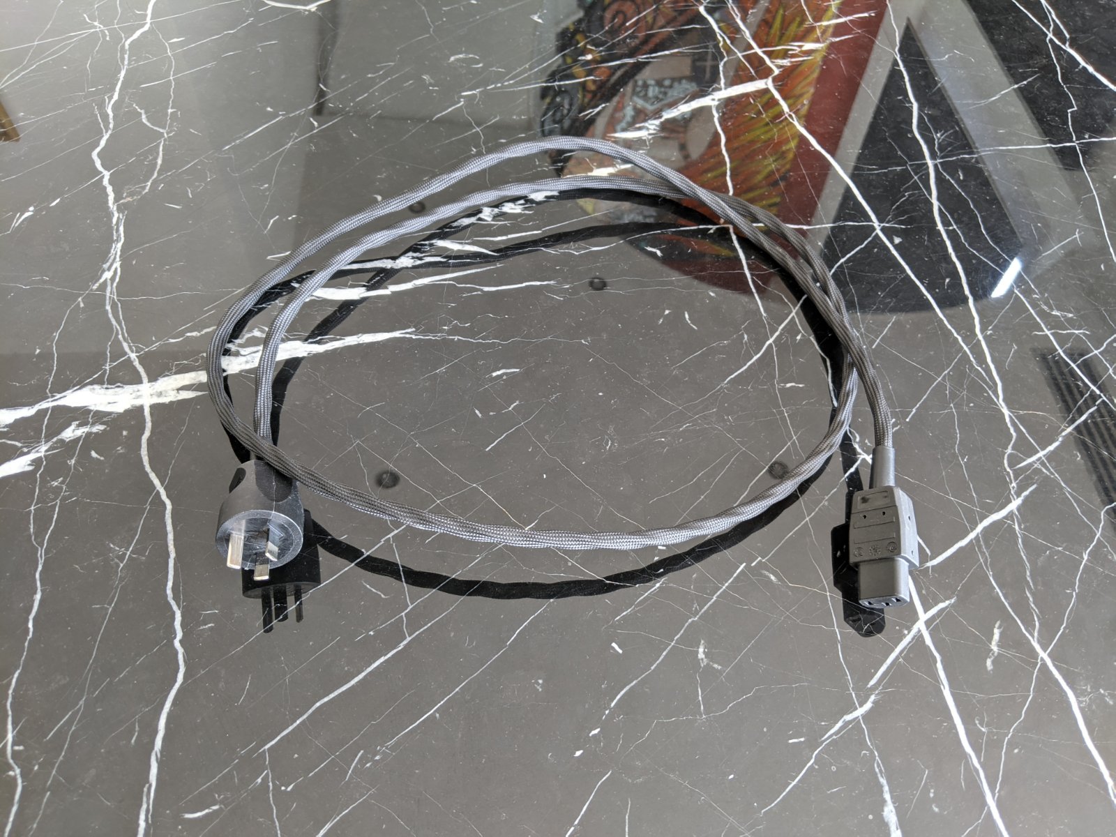 FS 1.8 m Vovox Initio Power Cable ﻿ HiFi and Cinema Cables & Accessories