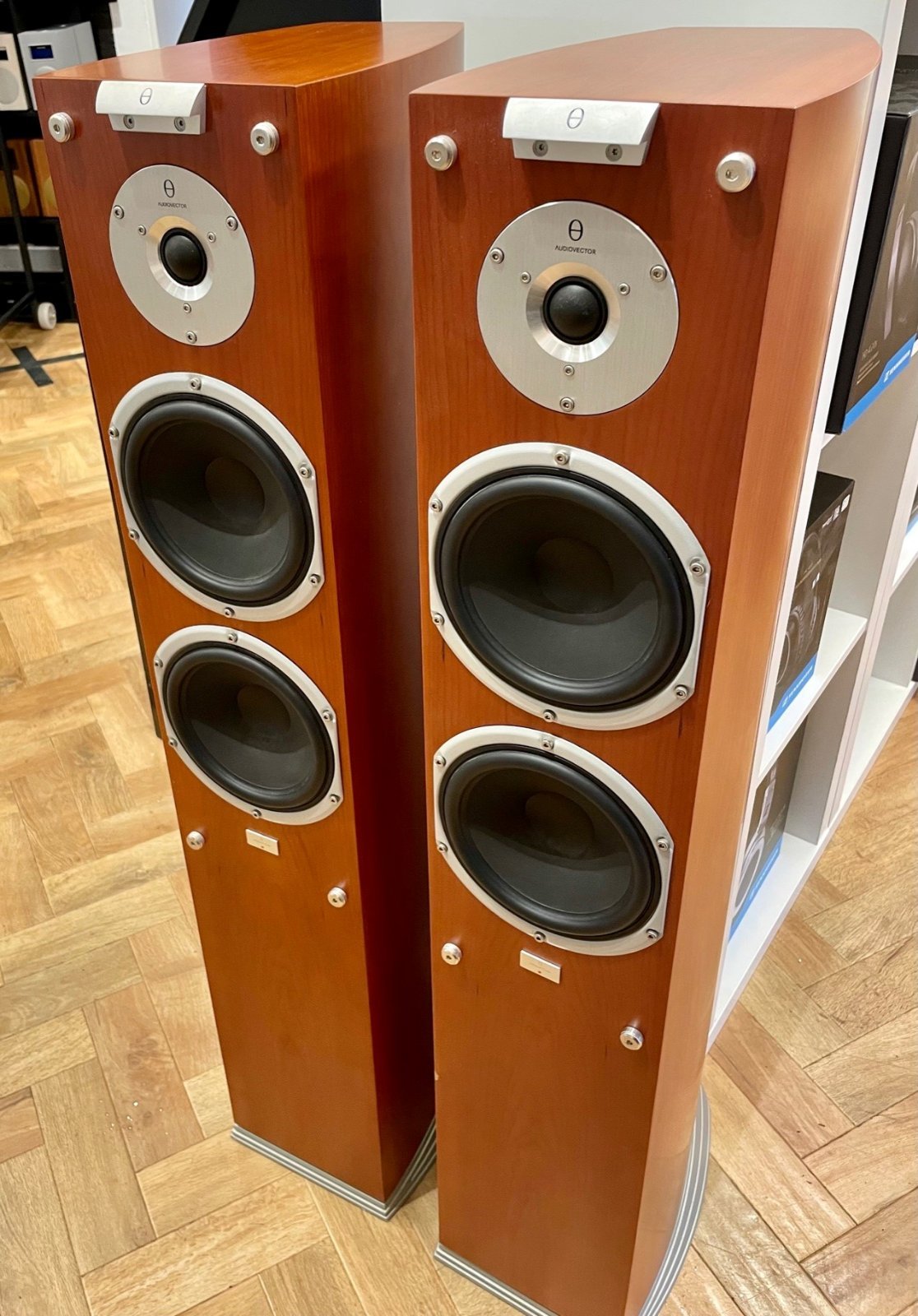 FS: Trade In AudioVector SI-3 Speakers Cherry - Commercial