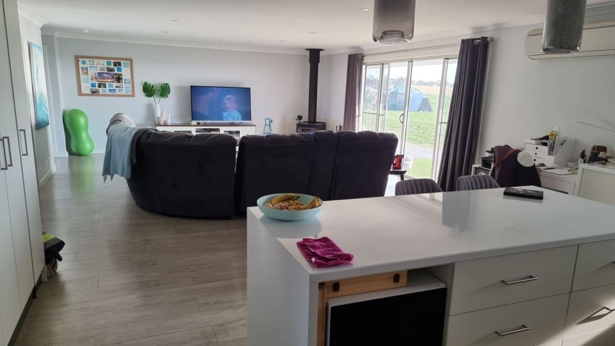 Advice for large windows/sliding doors? Black material to cover ceiling