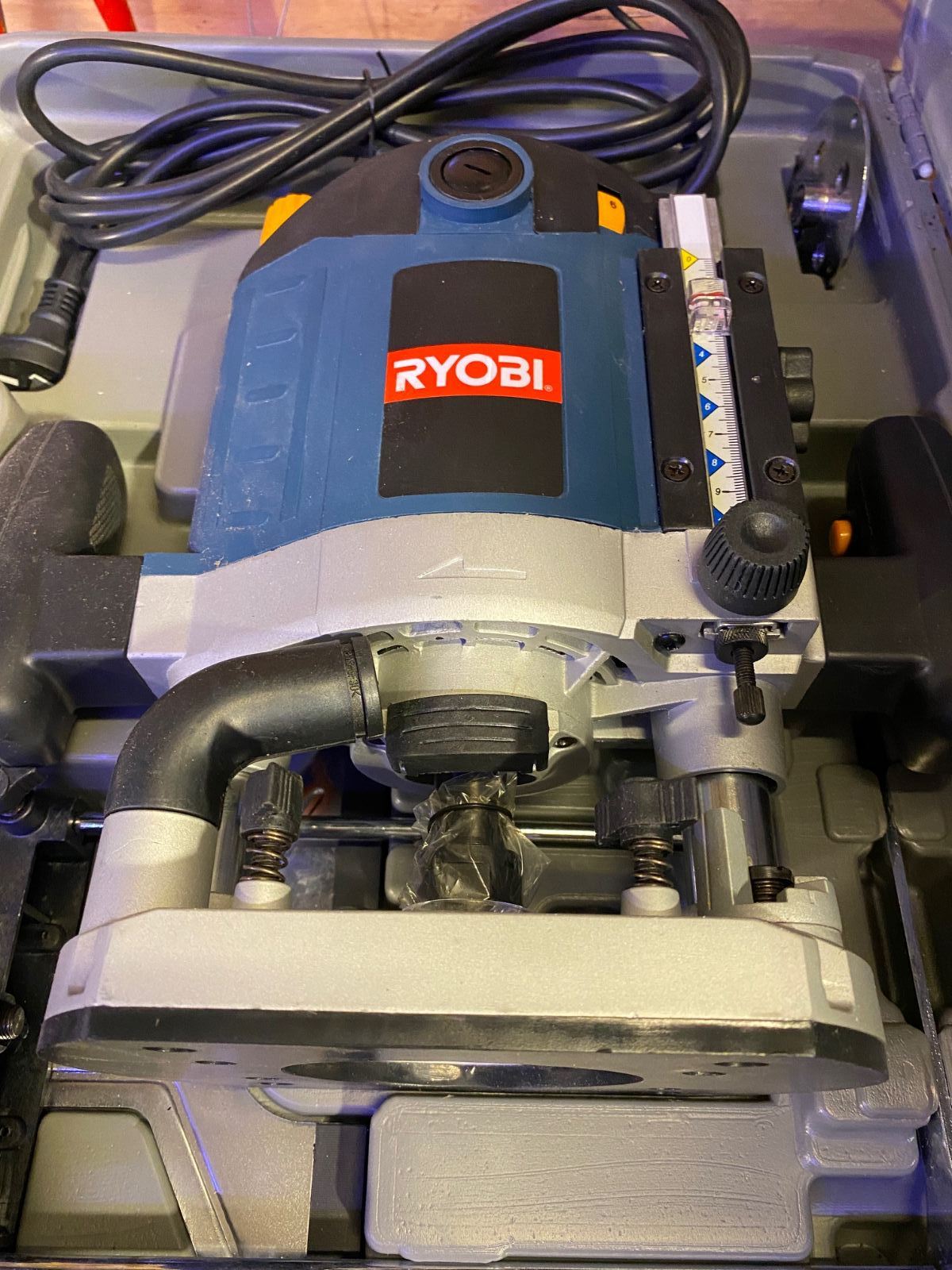 FS: Ryobi ERT2100VK Plunge Router - 2100 watt - Classifieds - All Other ...