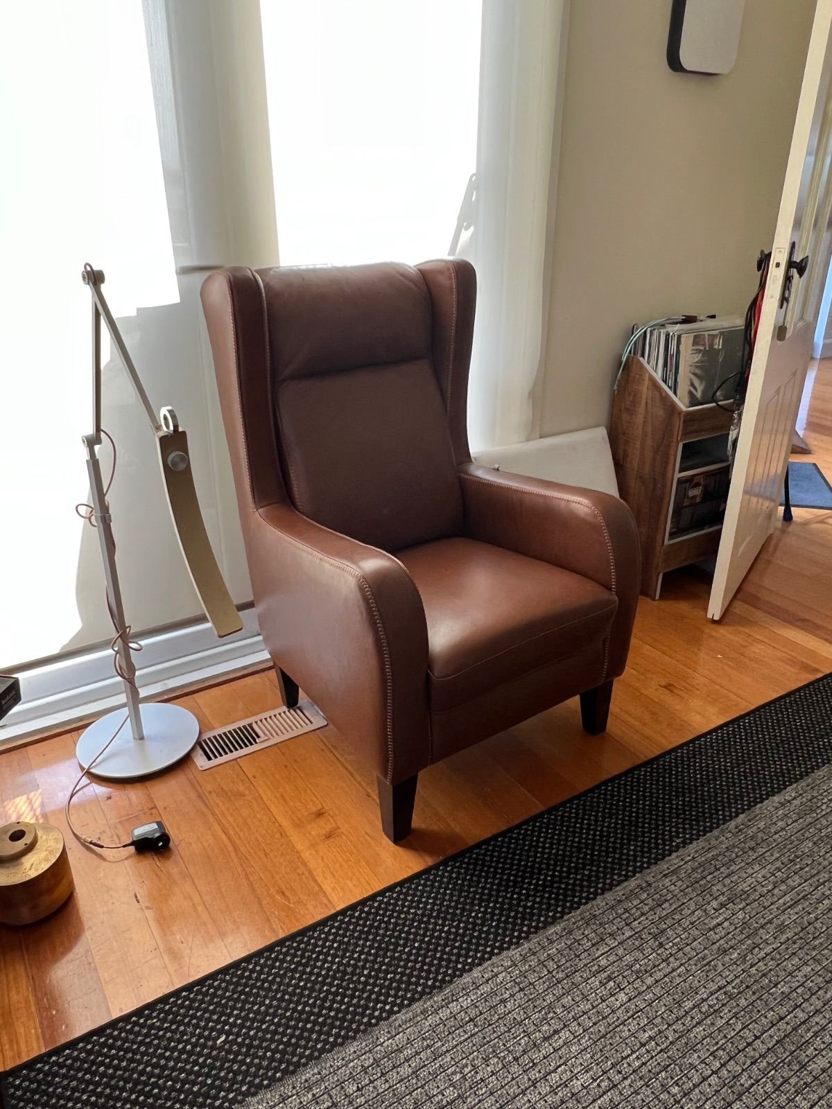 WITHDRAWN David Jones Leather Armchair ﻿ Classifieds All Other