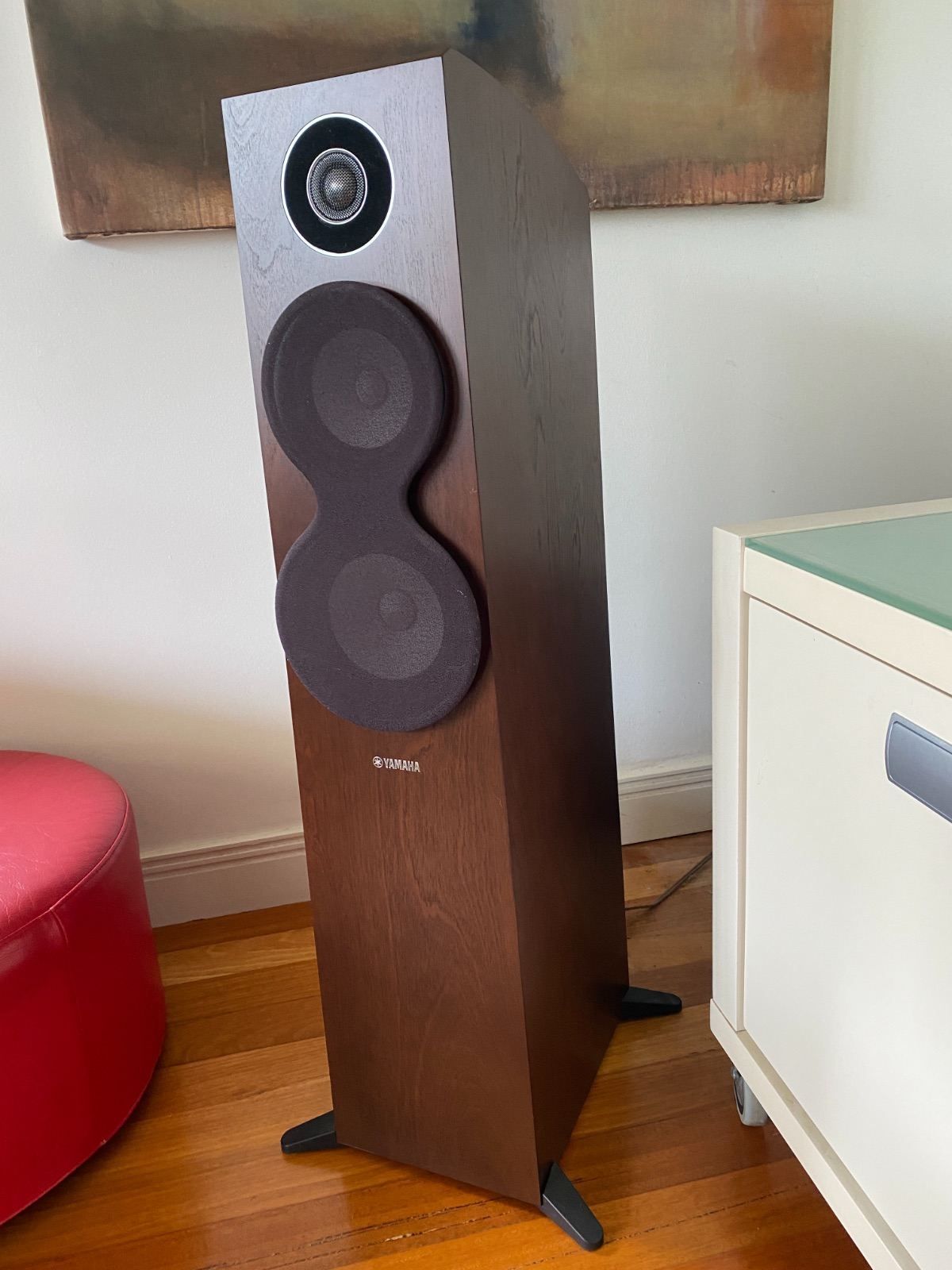 FS: Yamaha NS F700 Floor Stand Speakers - Stereo, Home Cinema