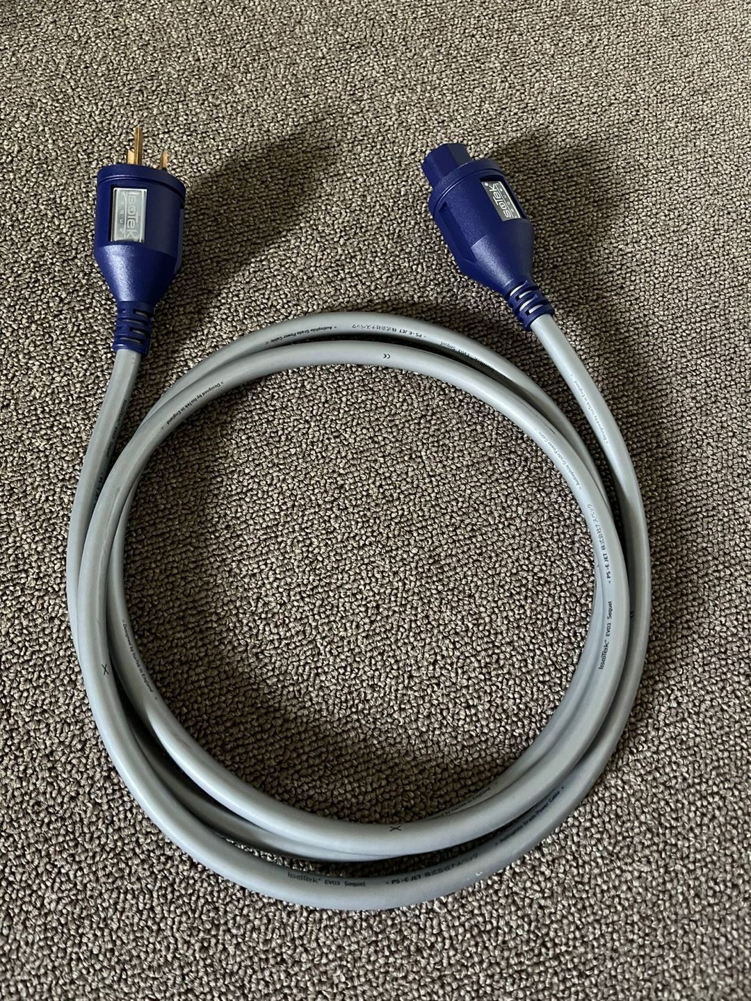 FS Pending payment Isotek evo 3 Sequel power cable (2m length, C15