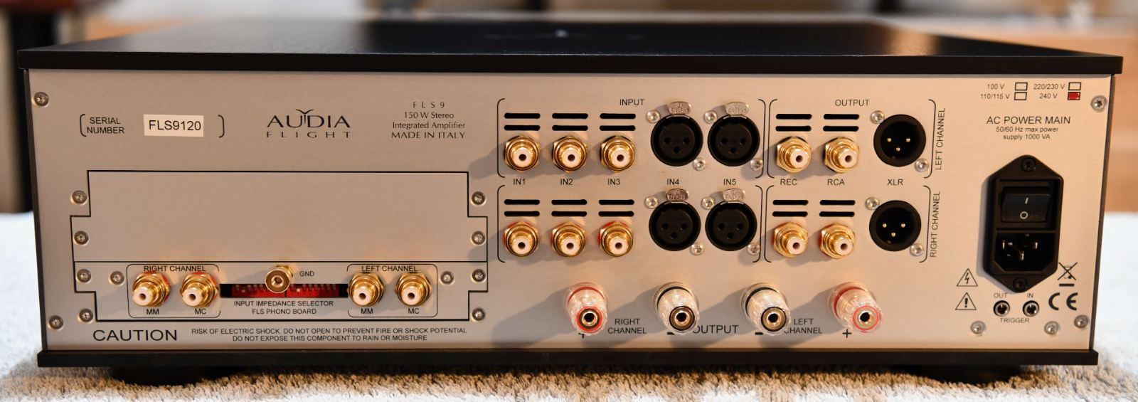 FS Audia Flight FLS9 Integrated Amplifier with MM/MC Phono Stage