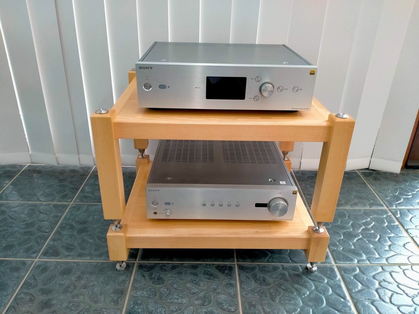 Hi End Rack Hi-End 3, 4, 5 Audio Stand/ Rack in light Oak - Hi-Fi and Cinema Cables ...