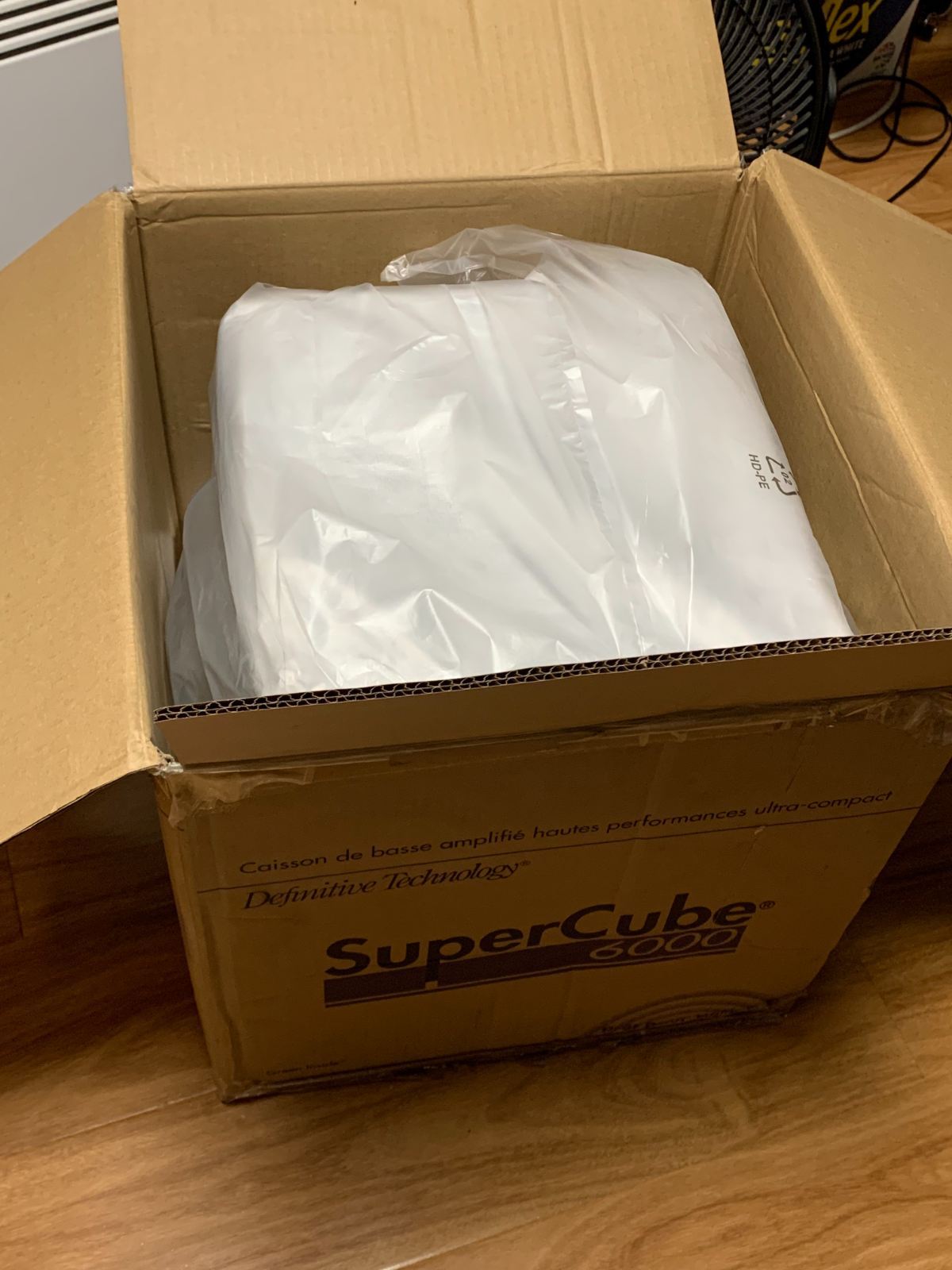 FS: Definitive Technology SuperCube 6000 9-Inch Powered Subwoofer ...
