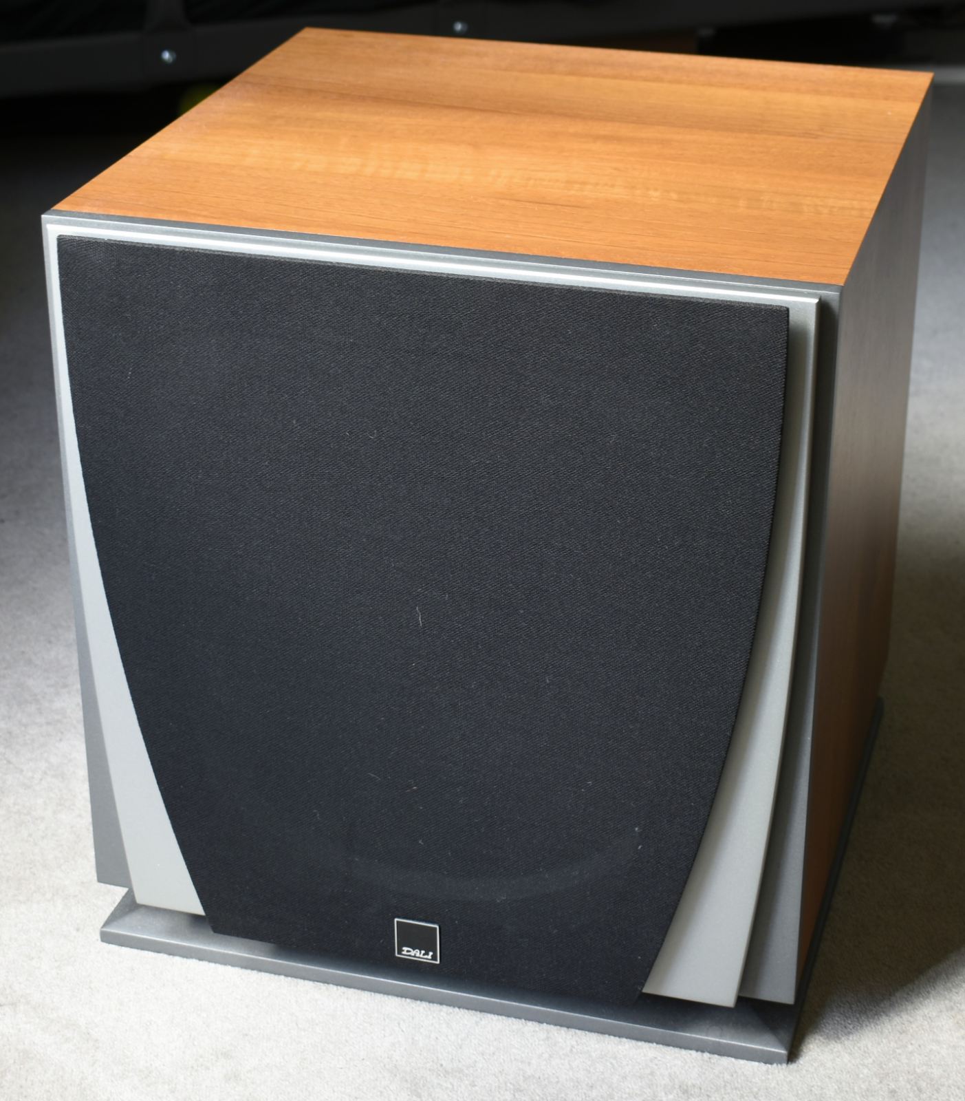 FS DALI IKON SUBWOOFER 12" PASSIVE!! Please read whole ad ﻿ Stereo, Home Cinema, Headphones