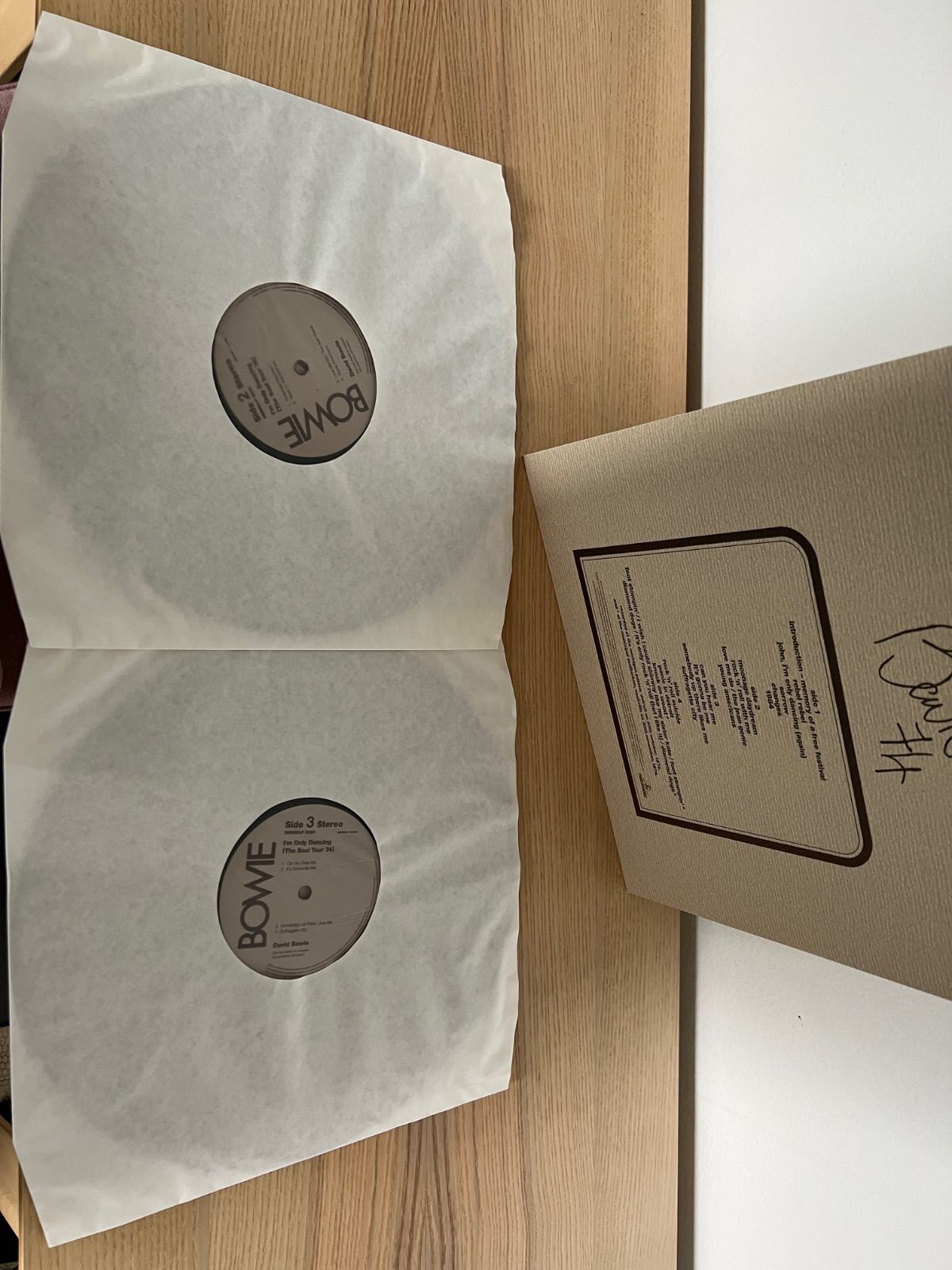 FS: Bowie – I'm Only Dancing (The Soul Tour 74) 12