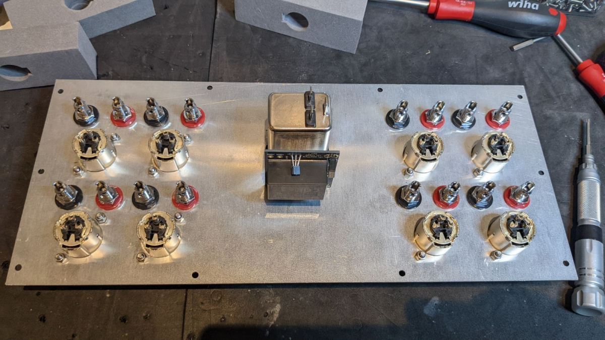 FS: Two Kustom Dek 8ch Pascal Amplifiers. (400w @8ohm 800w @4ohm ...