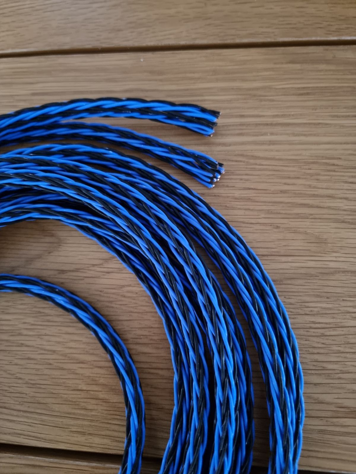 Kimber 8TC Black and Blue Speaker Cable 2x 3m length PRICE DROP ﻿ Hi