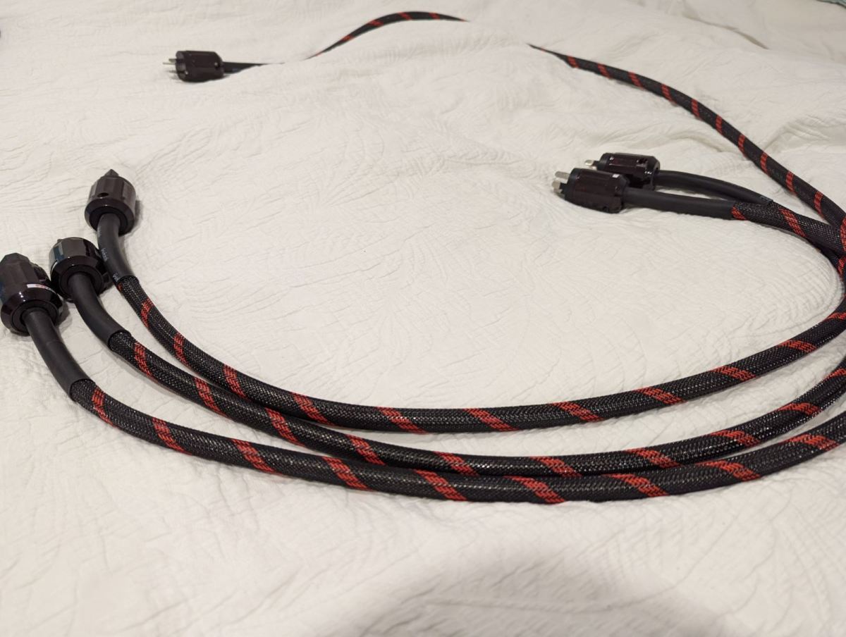 FS EGM Audio Power Cable Red Series V2 2x 1m and 1x 2m length ﻿ HiFi and Cinema Cables