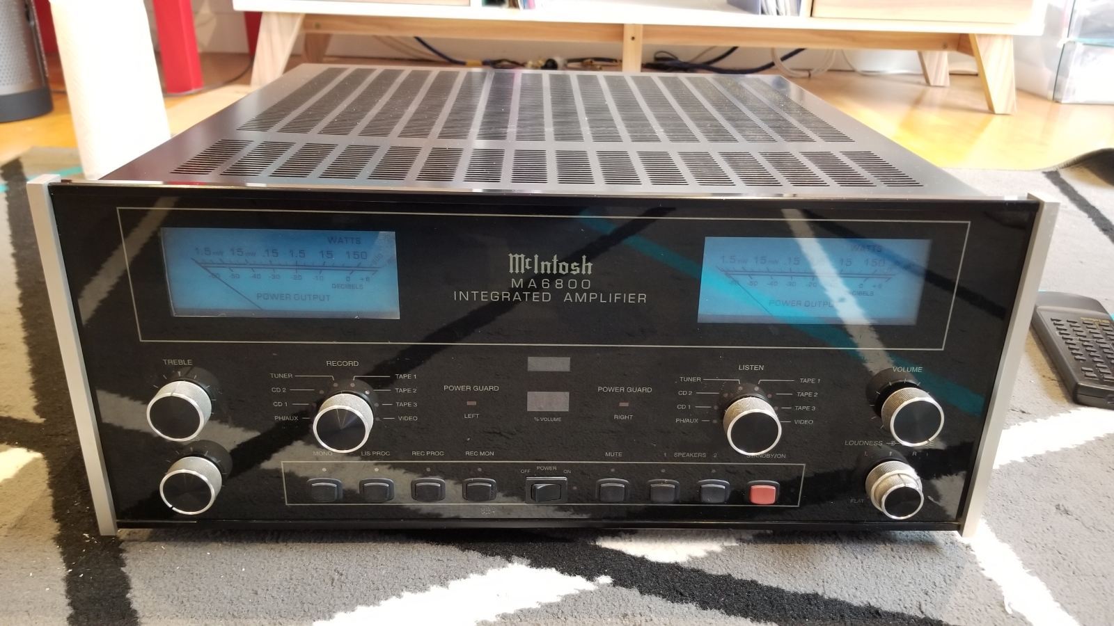 FS: Mcintosh MA6800 Integrated Amplifier - Stereo, Home Cinema