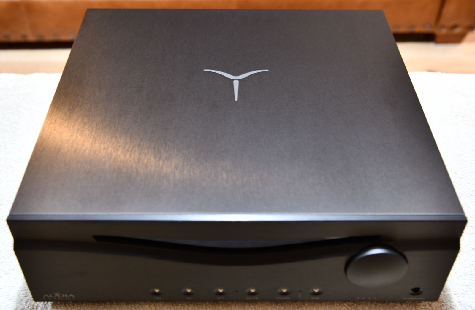 FS Audia Flight FLS9 Integrated Amplifier with MM/MC Phono Stage