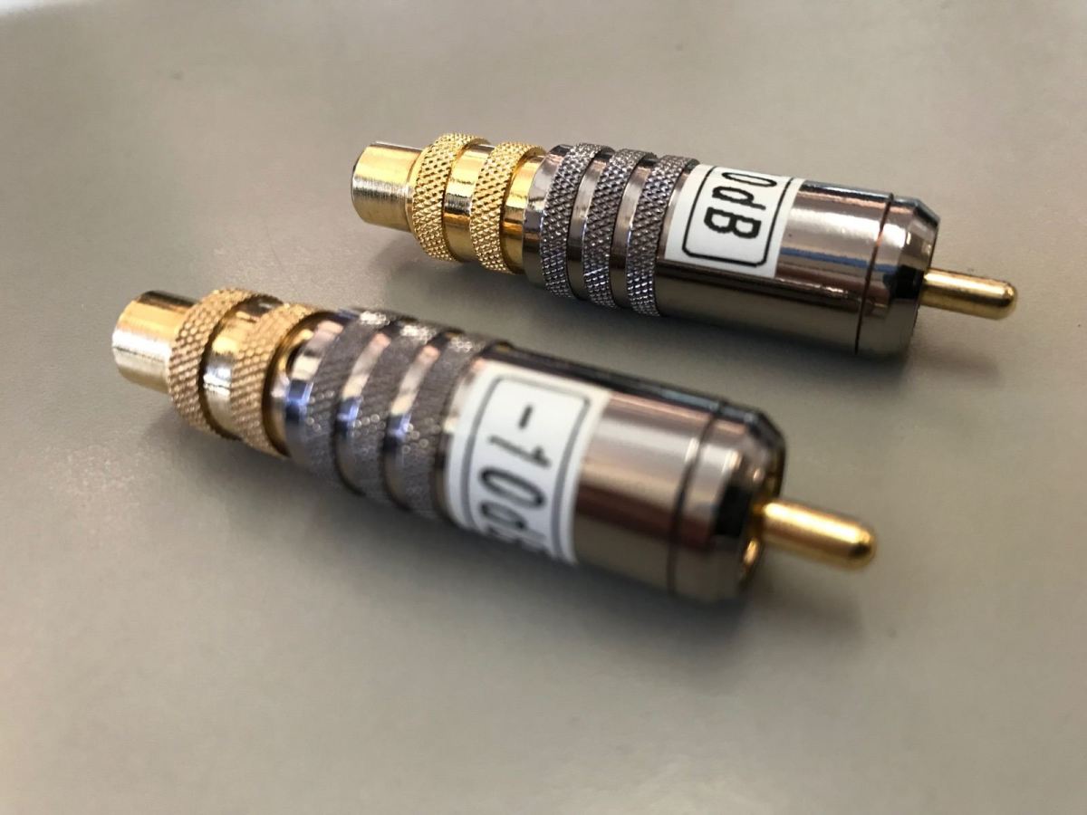 FS 10 DB Locking RCA Attenuators ﻿ HiFi and Cinema Cables & Accessories