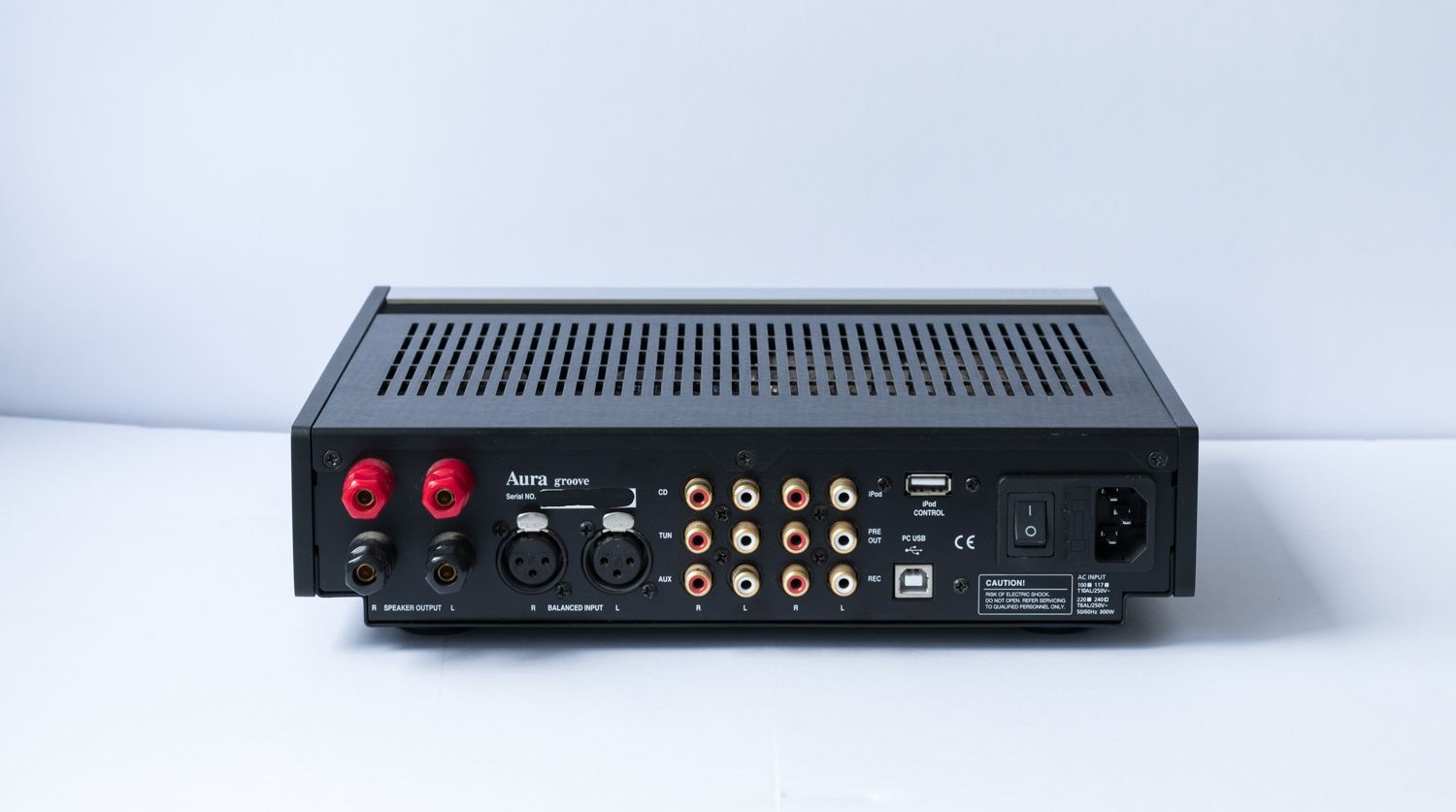 FS: April Music Aura Groove Integrated Amp - Stereo, Home Cinema