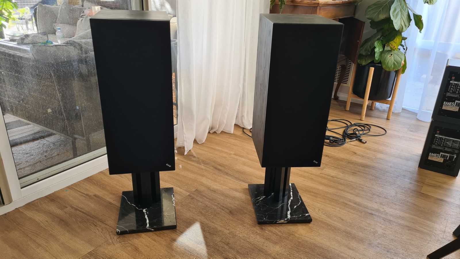 Enceintes Bowers & Wilkins Matrix 2 - Avant Droite Et Gauche - Hi-Fi Filaire - Occasion